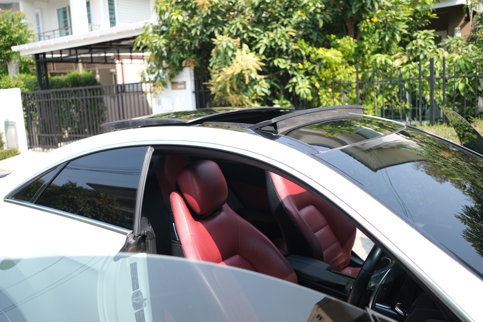 Mercedes-benz E200 CGI COUPE ไมล์ 90,000 กม. (รูปที่ 12)