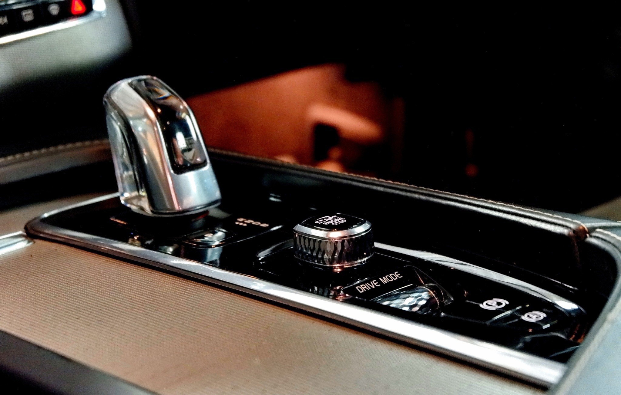 Vovlo XC90 auto รถสวย ปี 2019 ไมล์ 130,000 กม. สดพร้อมโอน (รูปที่ 14)