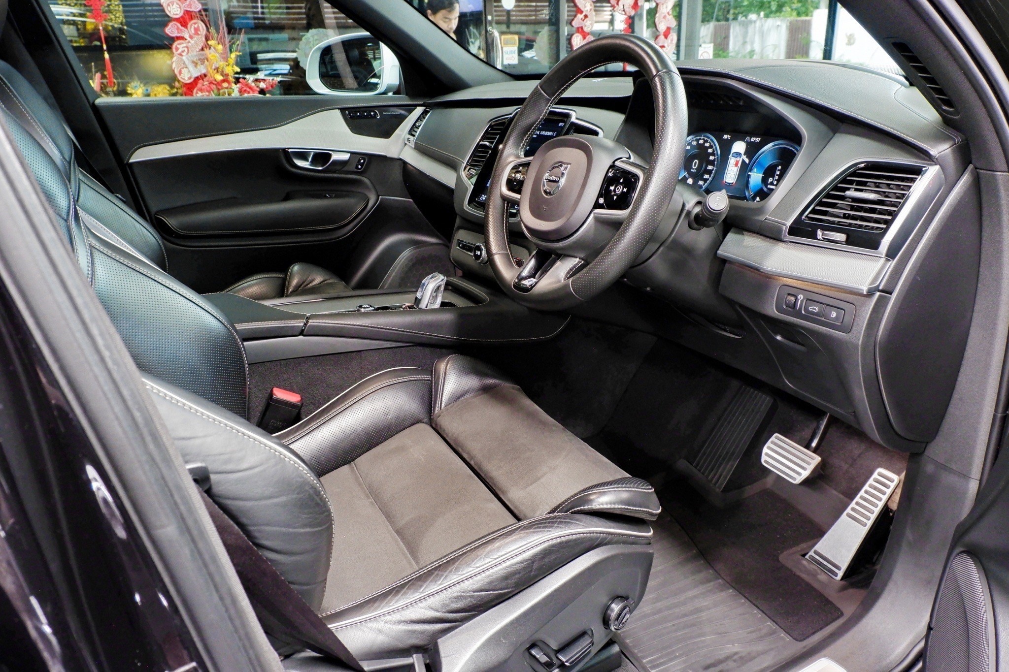Vovlo XC90 auto รถสวย ปี 2019 ไมล์ 130,000 กม. สดพร้อมโอน (รูปที่ 20)