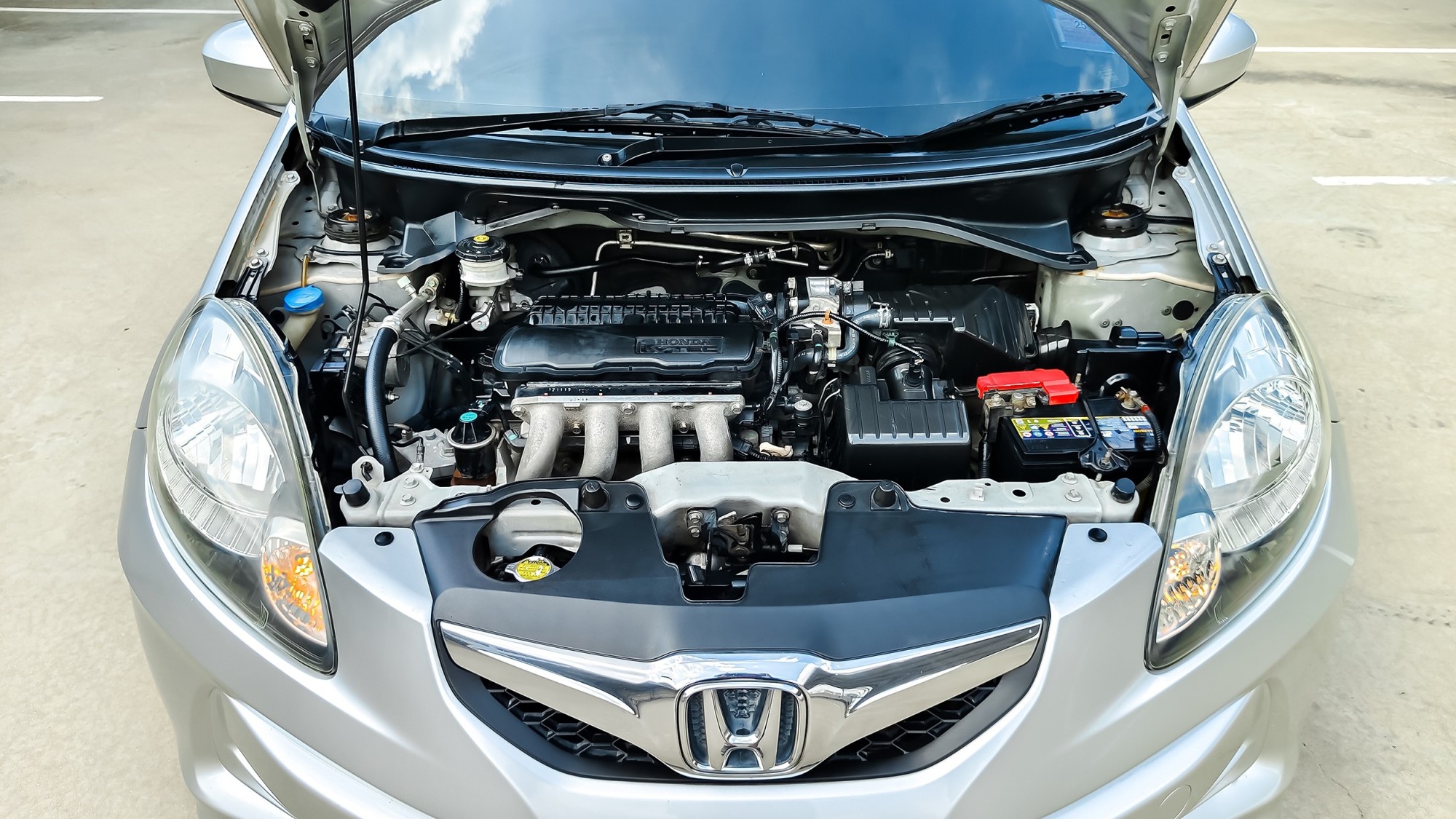 HONDA BRIO Hatchback 1.2V TOP A/T ปี 2012 จด 13 (รูปที่ 10)