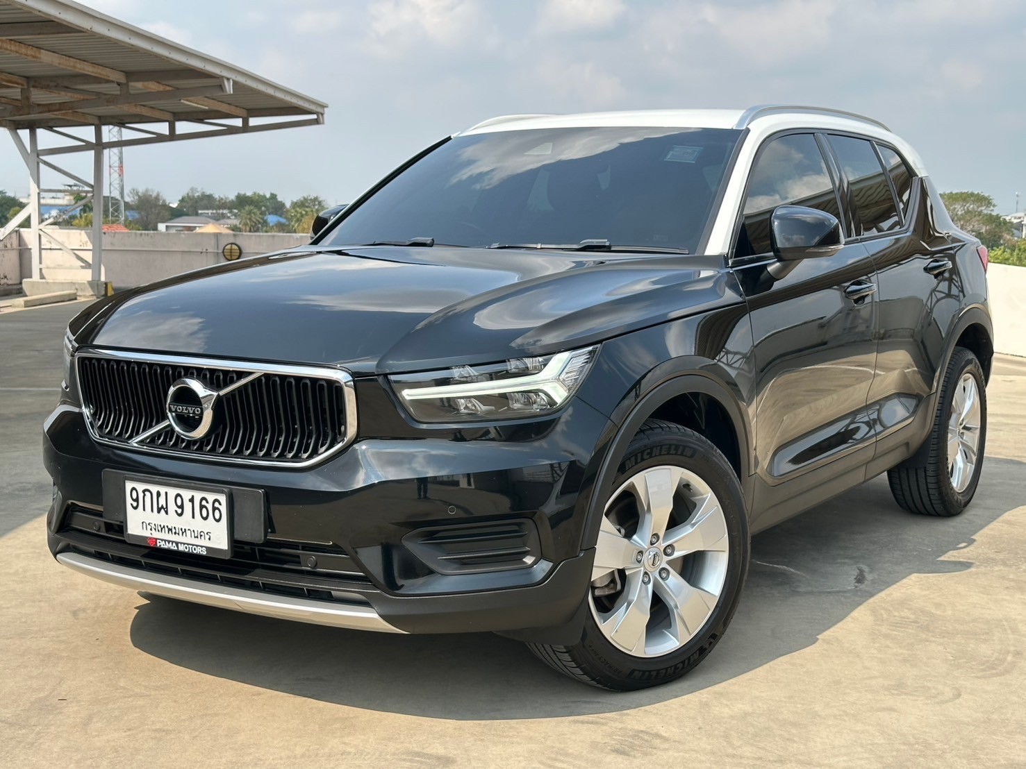 2020 Volvo XC40 สีดำ
