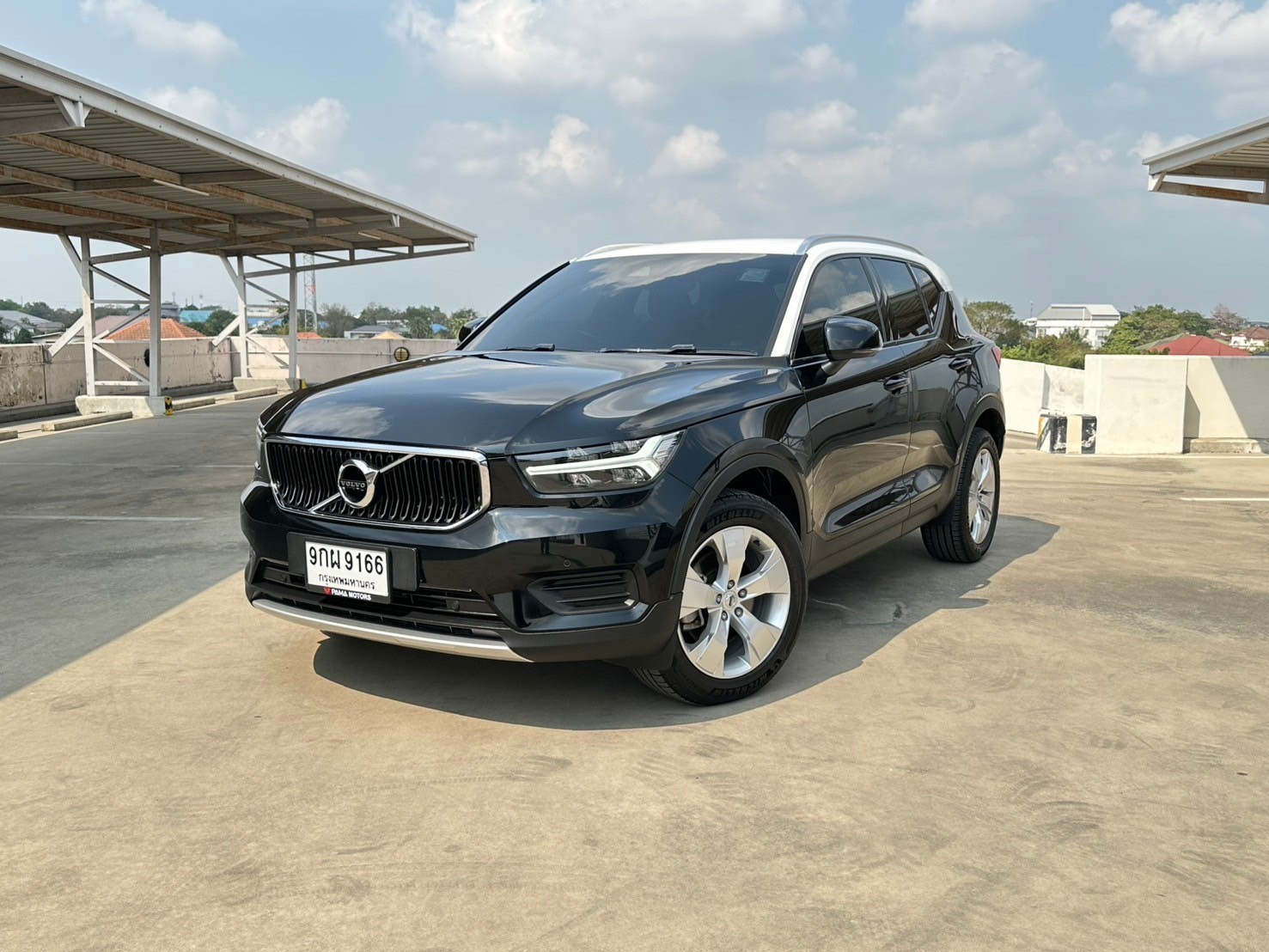 2020 Volvo XC40 สีดำ (รูปที่ 2)