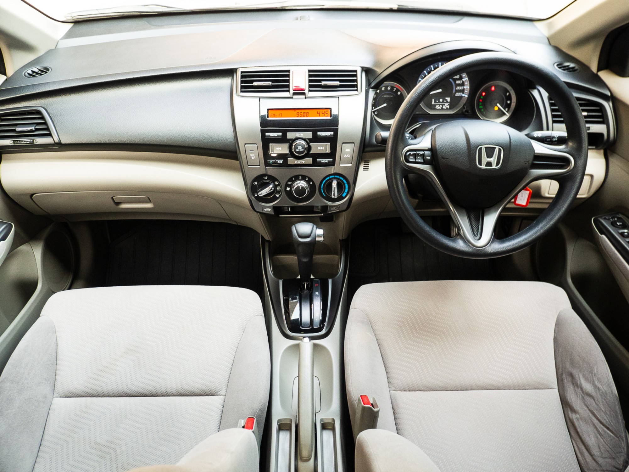 HONDA CITY 1.5V (รูปที่ 10)