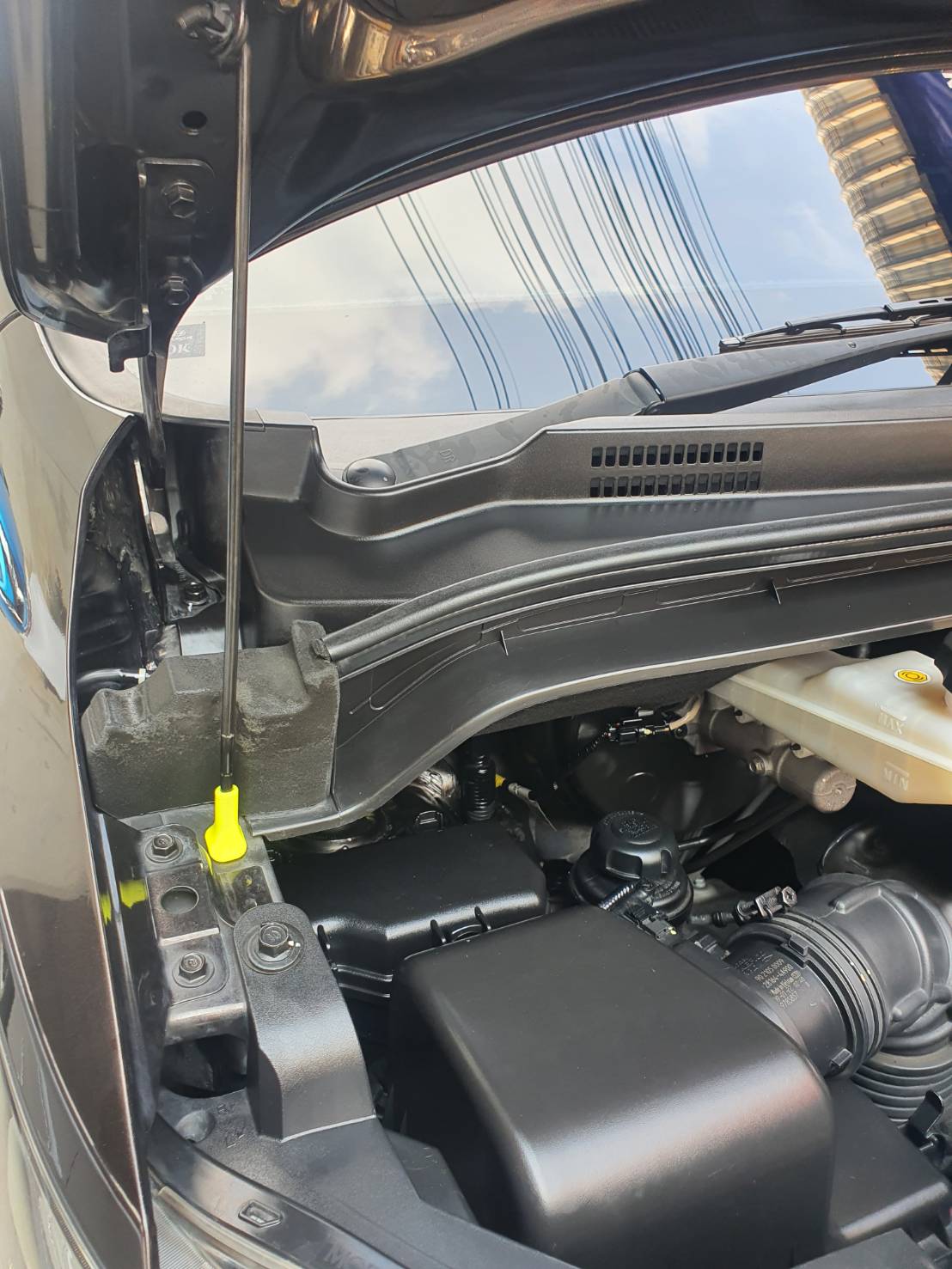 Hyundai H-1 2.5Deluxe ปี 2019 สีน้ำตาลดำ มือ1 เช็คศูนย์ (รูปที่ 12)