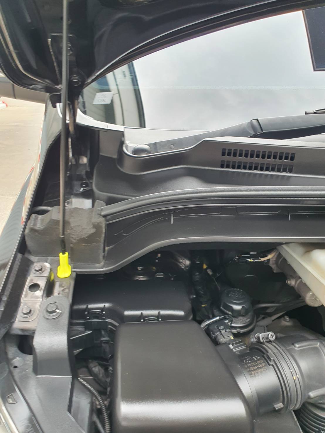 Hyundai H-1 2.5Deluxe ปี 2019 สีน้ำตาลดำ มือ1 เช็คศูนย์ (รูปที่ 11)