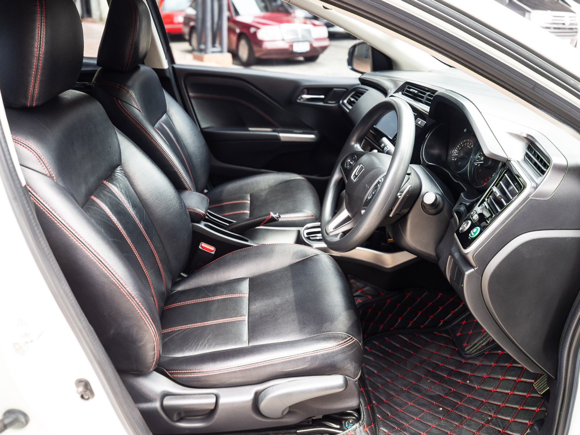 HONDA CITY 1.5SV (รูปที่ 15)