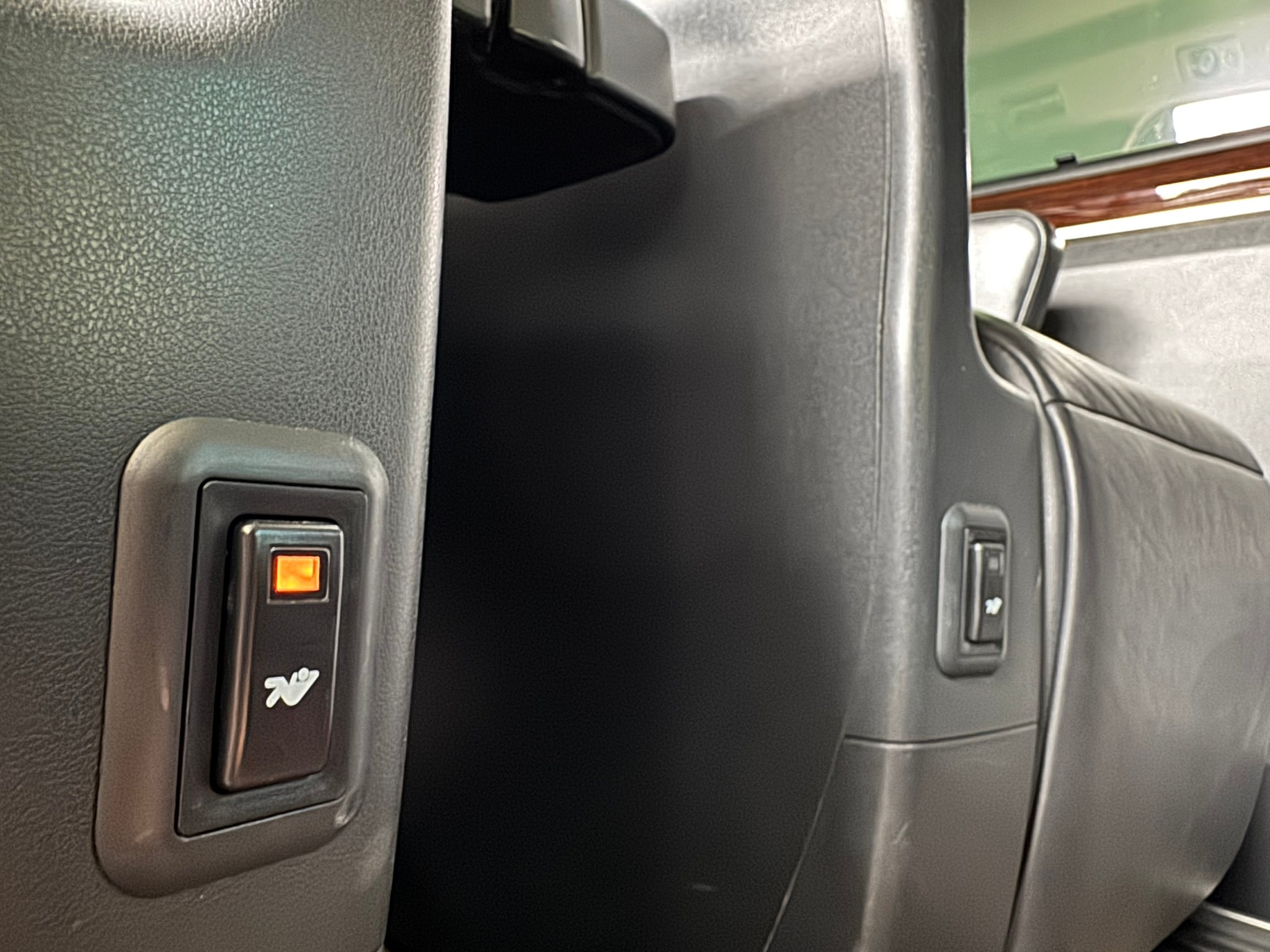 Toyota #Majesty #Premium มือเดียวป้ายแดง #ปี20 (รูปที่ 12)