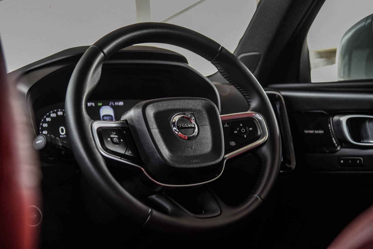 Volvo XC40 2.0 T5 Inscription AWD AT 2020 ไมล์ 79,000 กม. (รูปที่ 4)