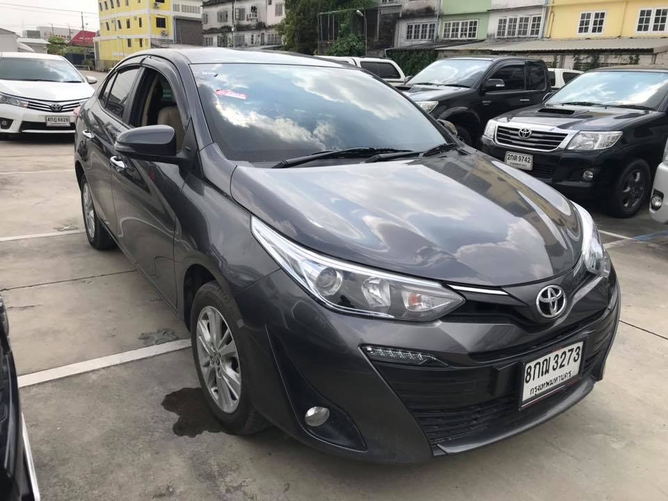 Toyota Yaris Ativ ปี 2018 สีเทา (รูปที่ 2)