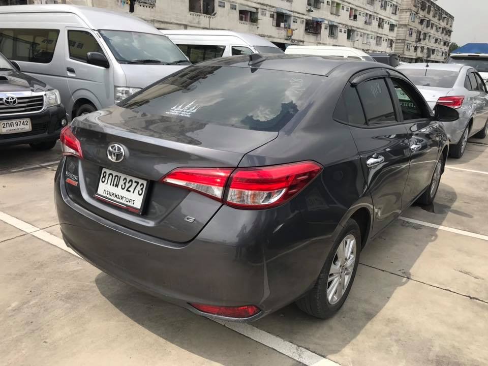 Toyota Yaris Ativ ปี 2018 สีเทา (รูปที่ 13)