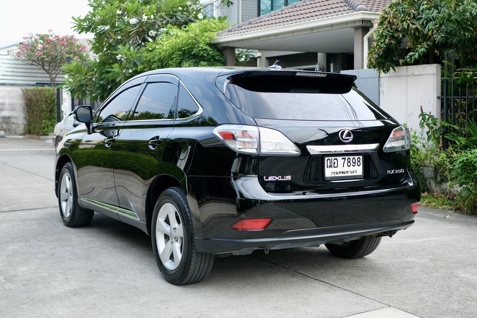 Lexus Rx350 ปี2010 จด2015 สีดำ ออโต้ เบนซิน (รูปที่ 9)