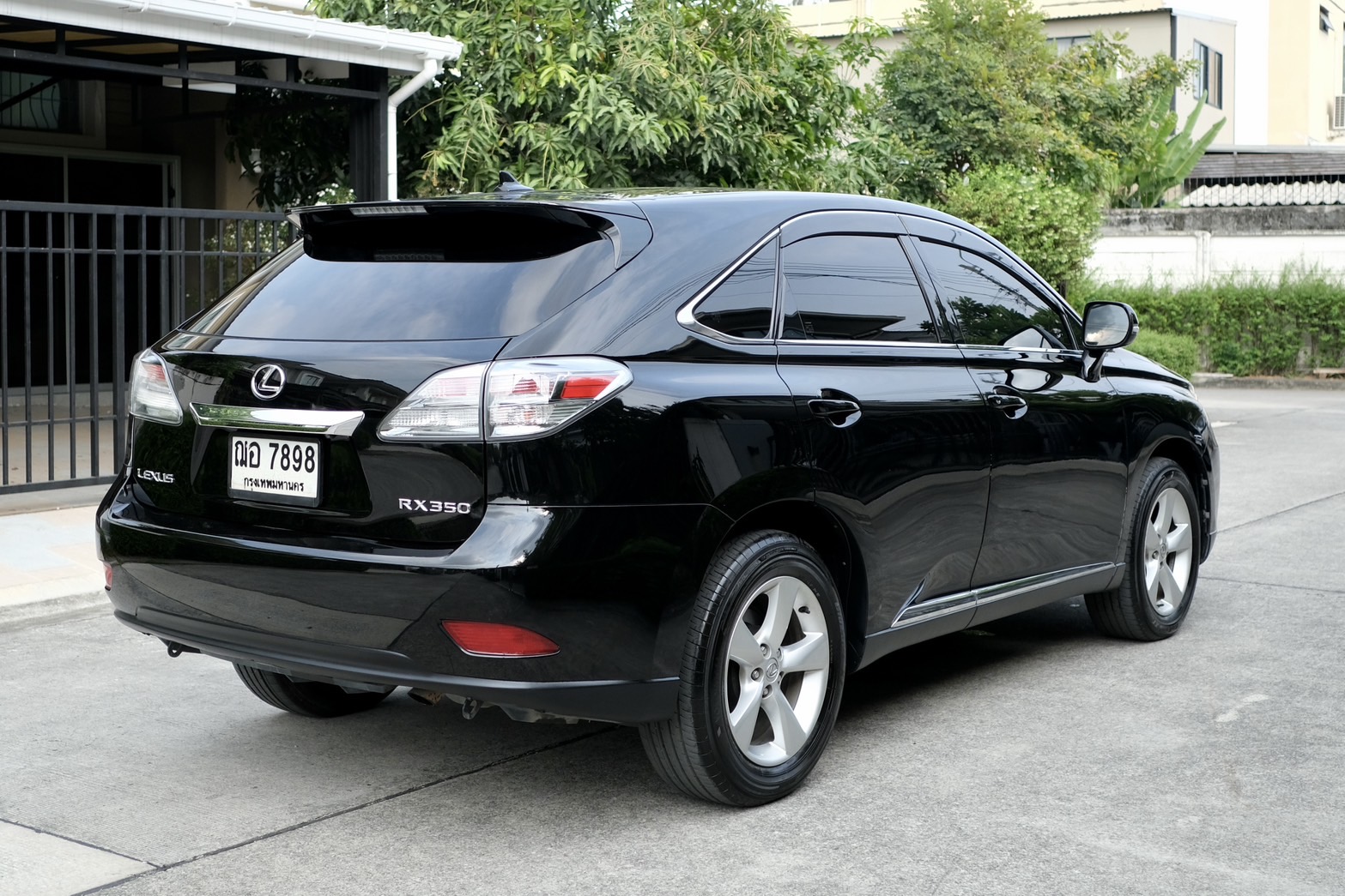 Lexus Rx350 ปี2010 จด2015 สีดำ ออโต้ เบนซิน (รูปที่ 2)