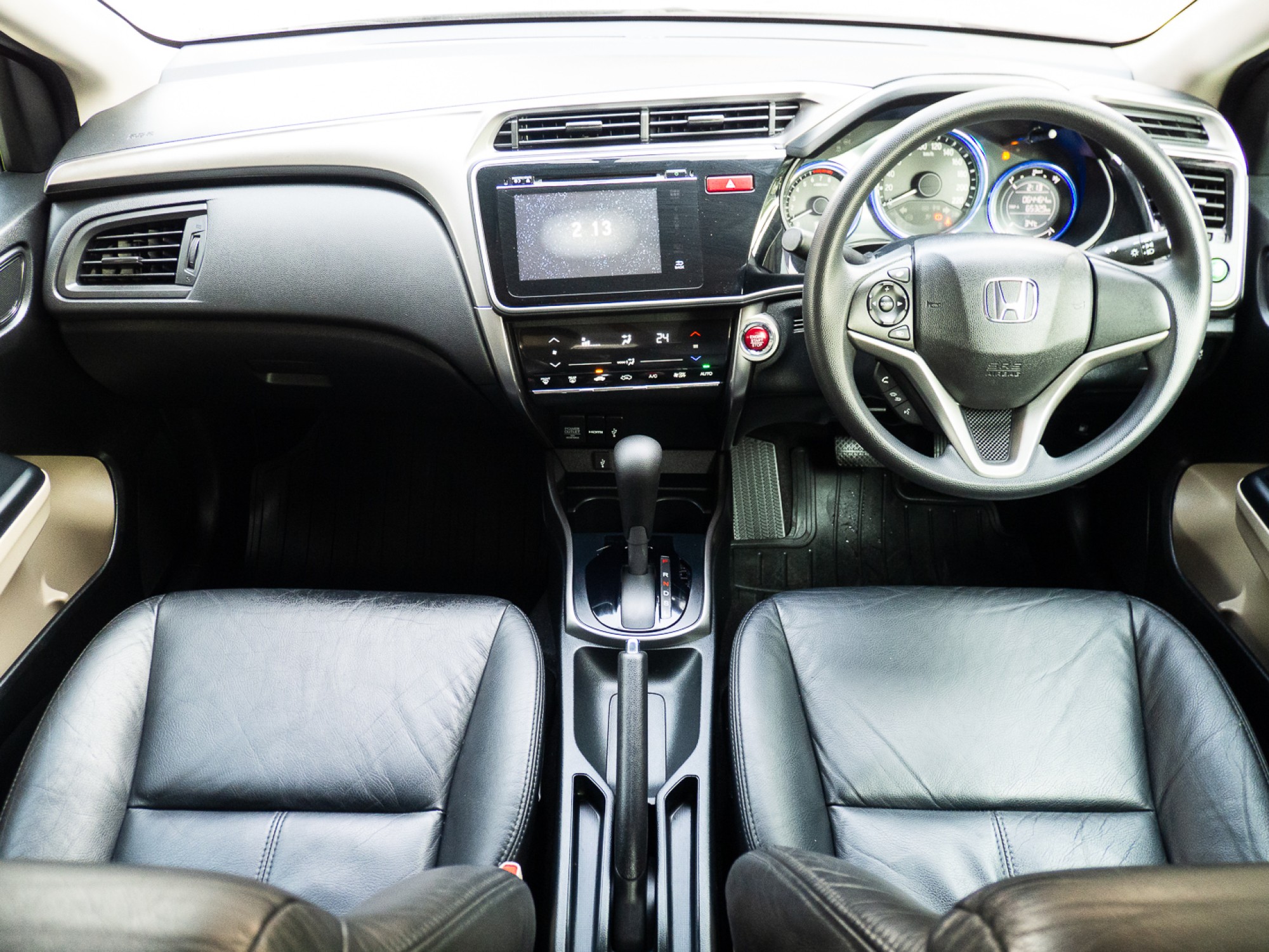 2014 Honda City สีน้ำตาล (รูปที่ 13)