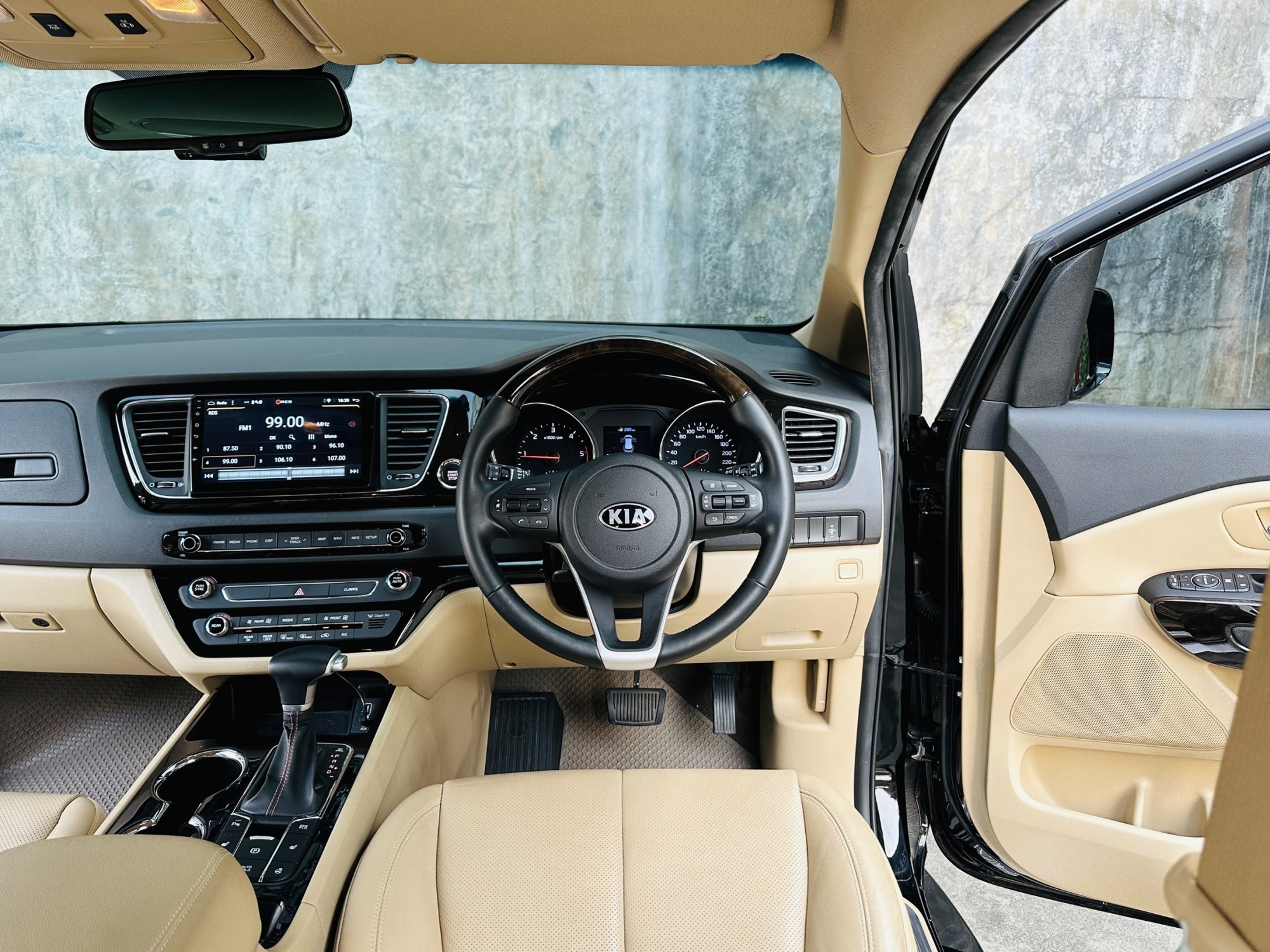 2020 แท้ KIA Grand Carnival Minorchange 2.2 EX 8AT (รูปที่ 19)