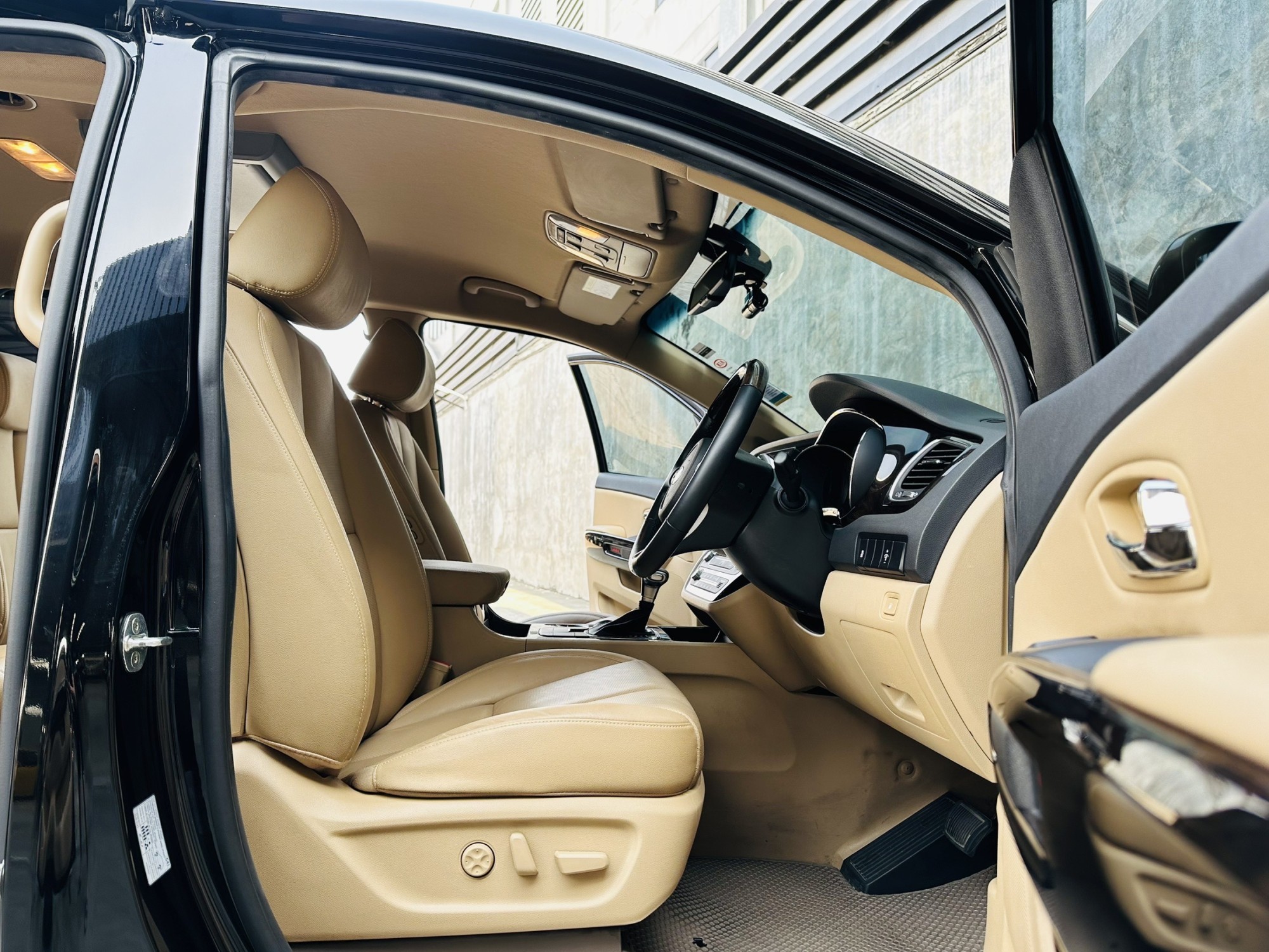 2020 แท้ KIA Grand Carnival Minorchange 2.2 EX 8AT (รูปที่ 4)