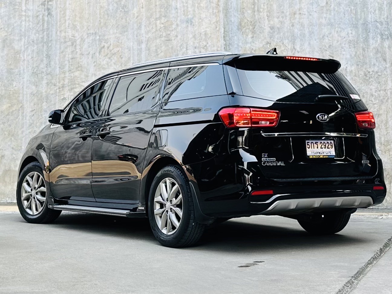 2020 แท้ KIA Grand Carnival Minorchange 2.2 EX 8AT (รูปที่ 10)