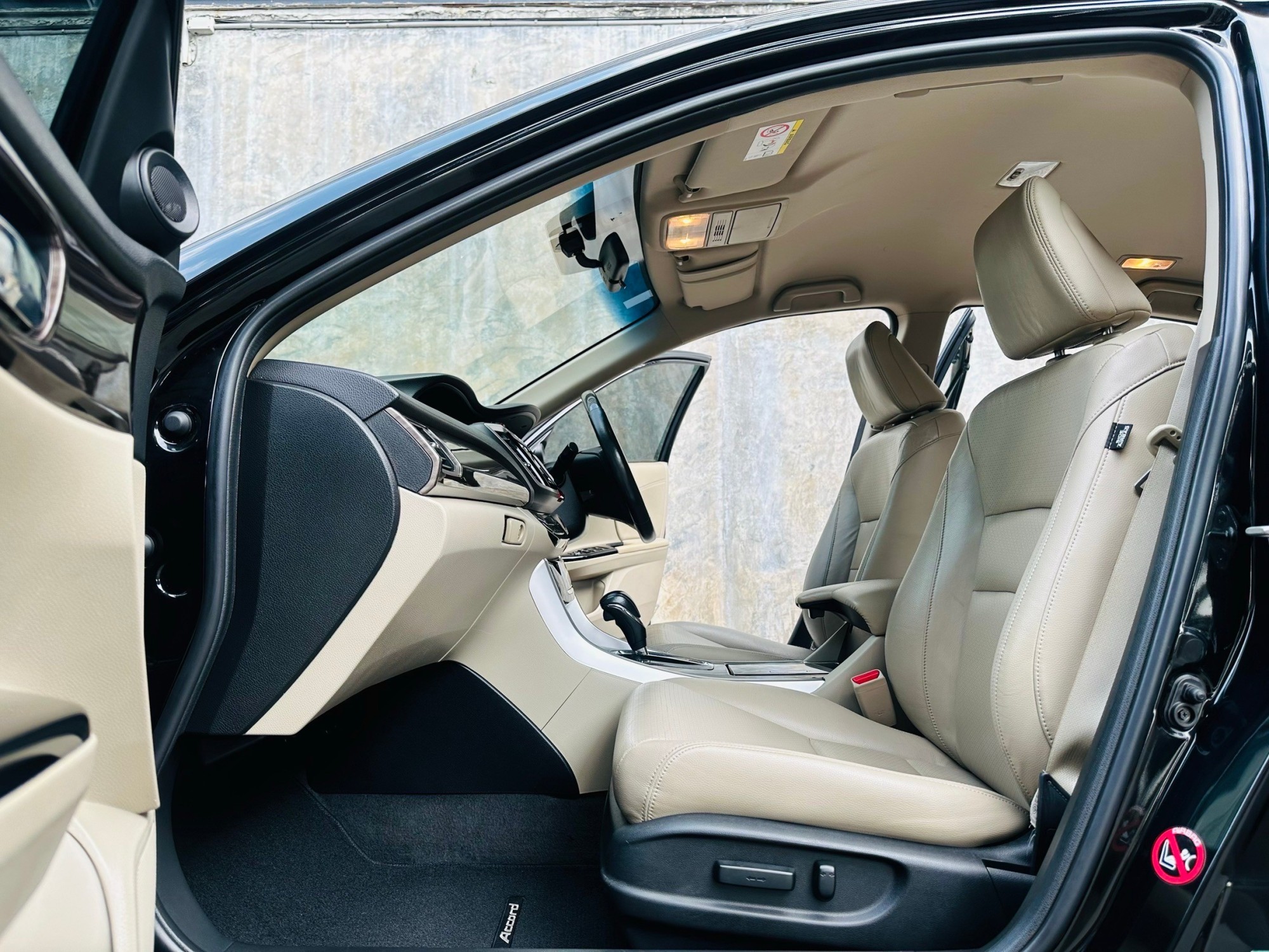 2016 un Honda #Accord MNC 2.0 E G9 เบนซิน 2.0 ลิตร i-VTEC (รูปที่ 5)