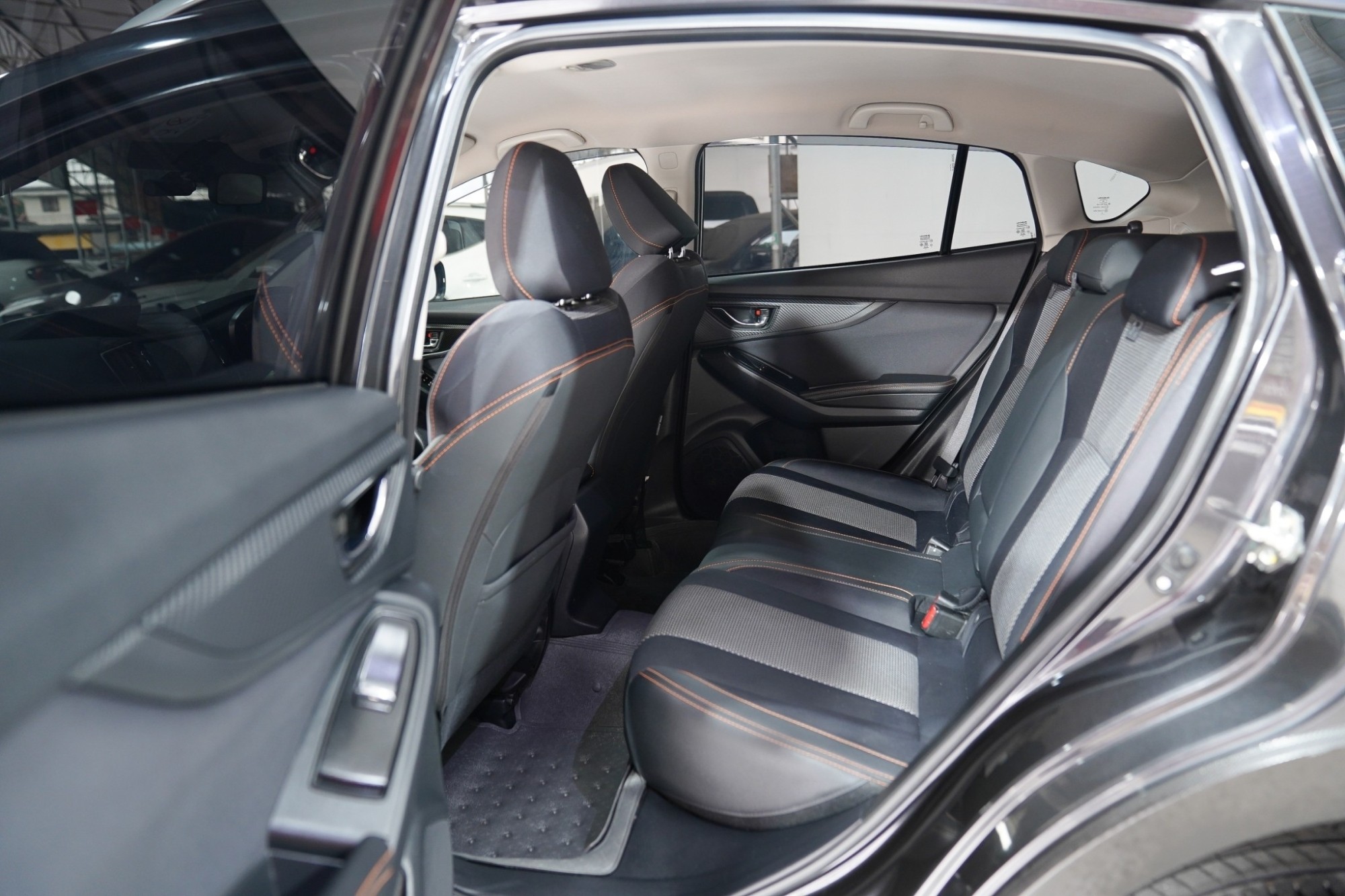 #SUBARU #XV 2.0 i-P AT 2018 จดปี 2019 สีเทา (รูปที่ 12)