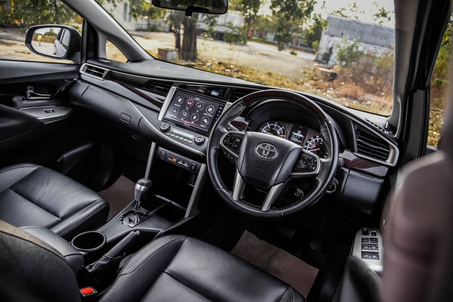 TOYOTA I#NNOVA Crysta 2.8 Premium AT 2022 ไมล์ 102,xxx km. ราคา 799,000 บาท (รูปที่ 15)