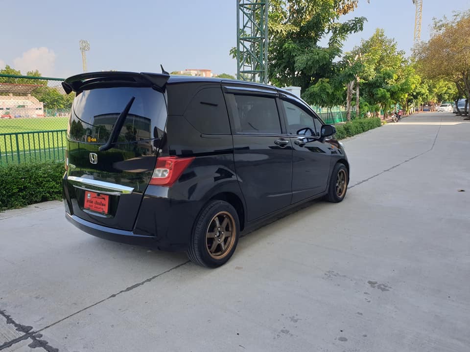Honda Freed ปี 2015 สีดำ (รูปที่ 6)