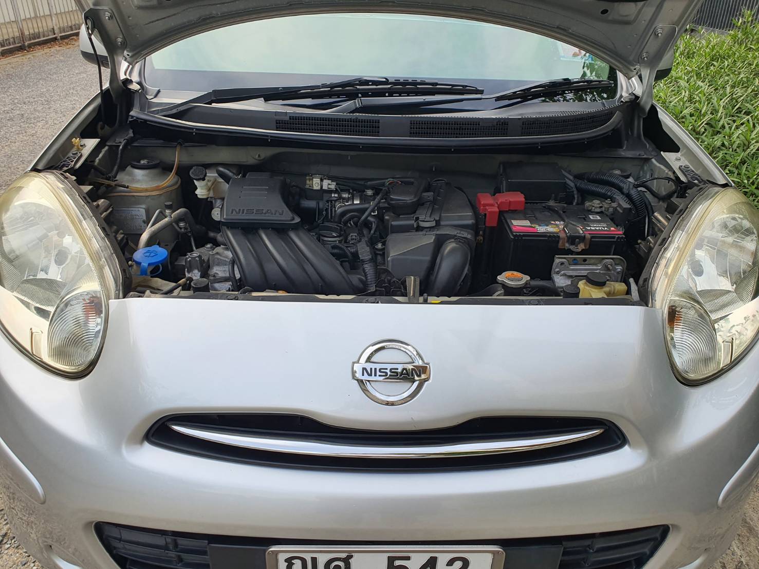 Nissan March 1.2EL ปี 2011 สีบรอนซ์เงิน ออโต้ รถมือ1 (รูปที่ 9)