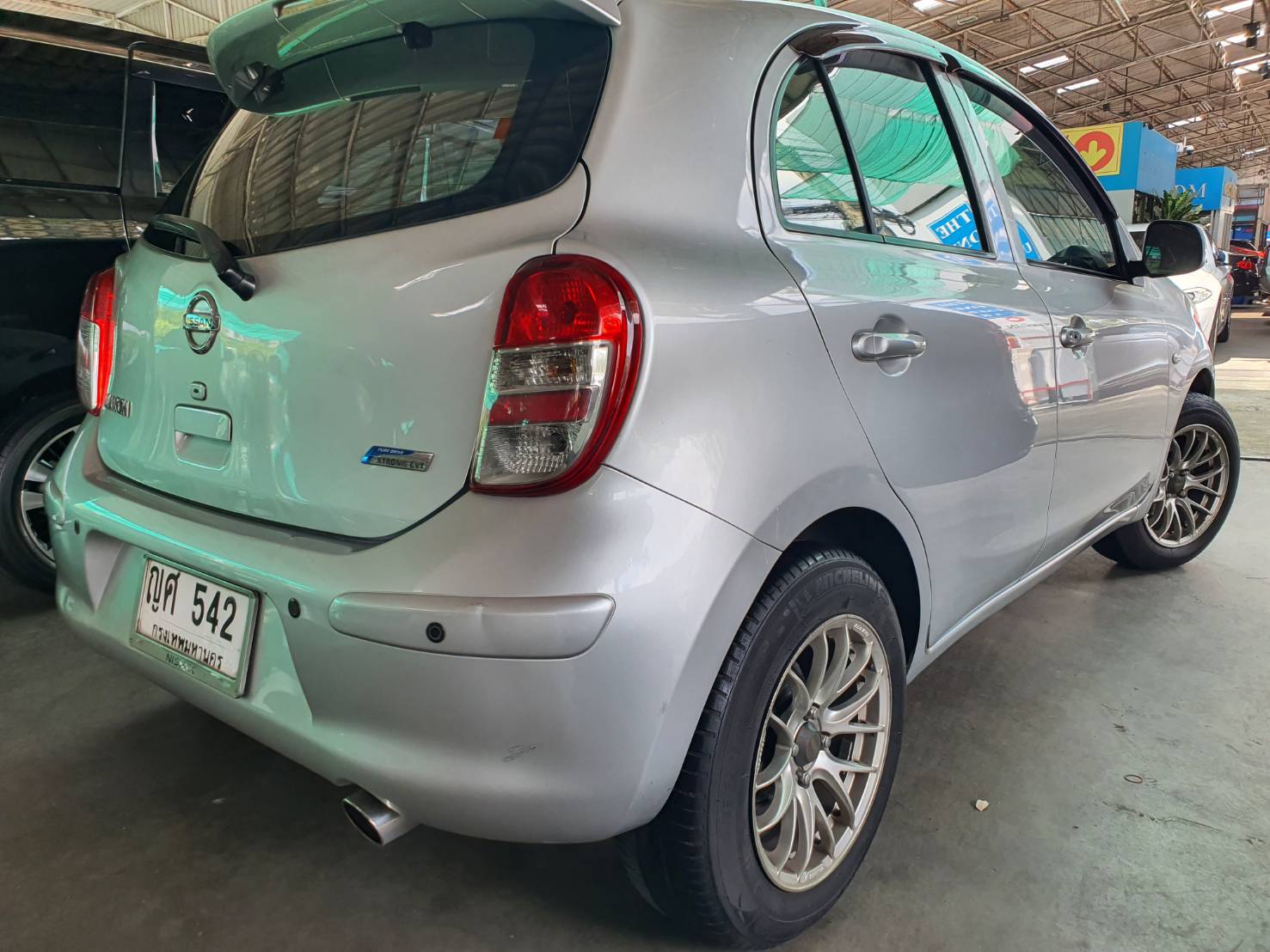 Nissan March 1.2EL ปี 2011 สีบรอนซ์เงิน ออโต้ รถมือ1 (รูปที่ 3)
