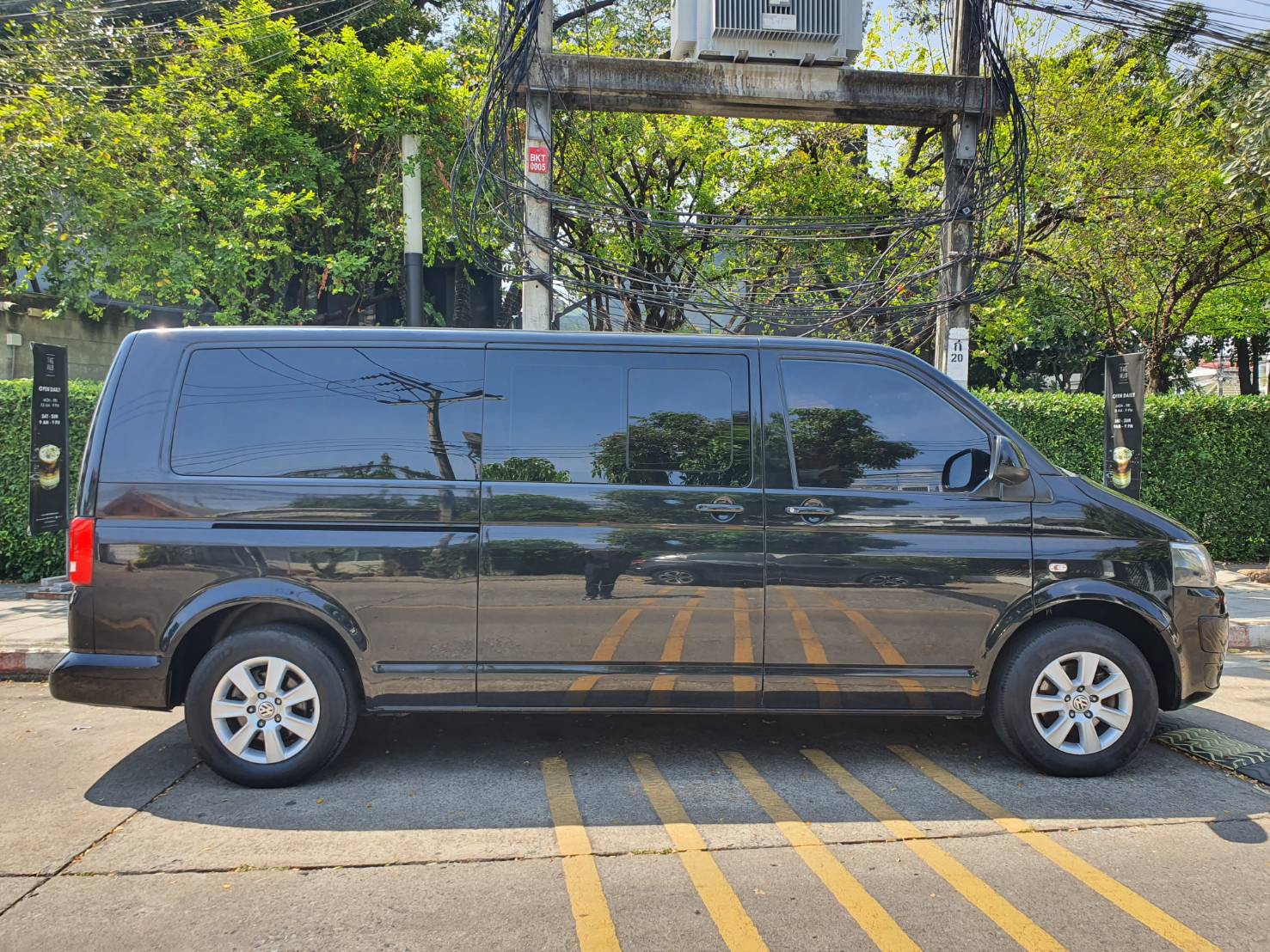 Volkswagen Caravelle T5 2.0 TDi สีดำ ปี2012 รถมือ1 (รูปที่ 5)