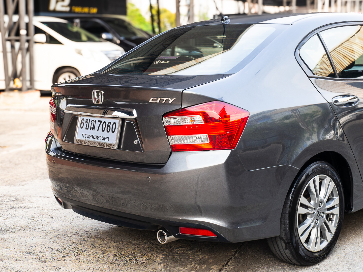 2011 Honda City สีเทา (รูปที่ 15)