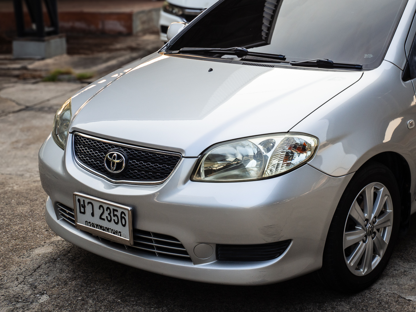 2004 Toyota Vios สีเงิน (รูปที่ 13)