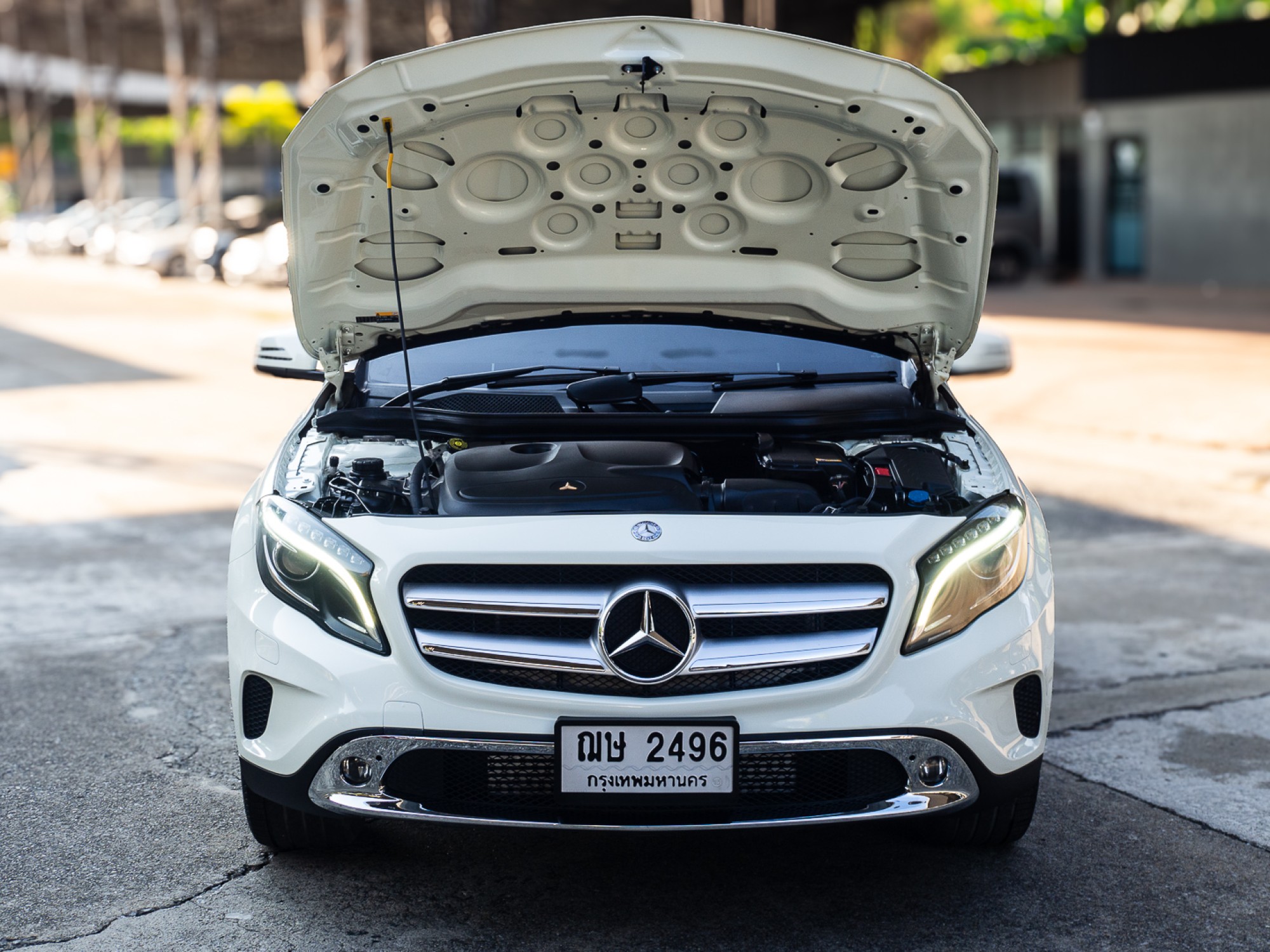 2016 Mercedes-Benz GLA-Class GLA200 สีขาว (รูปที่ 20)