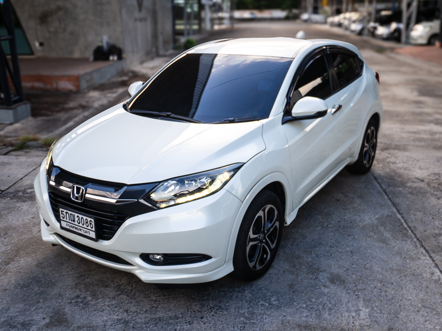 2016 Honda HR-V สีขาว (รูปที่ 15)