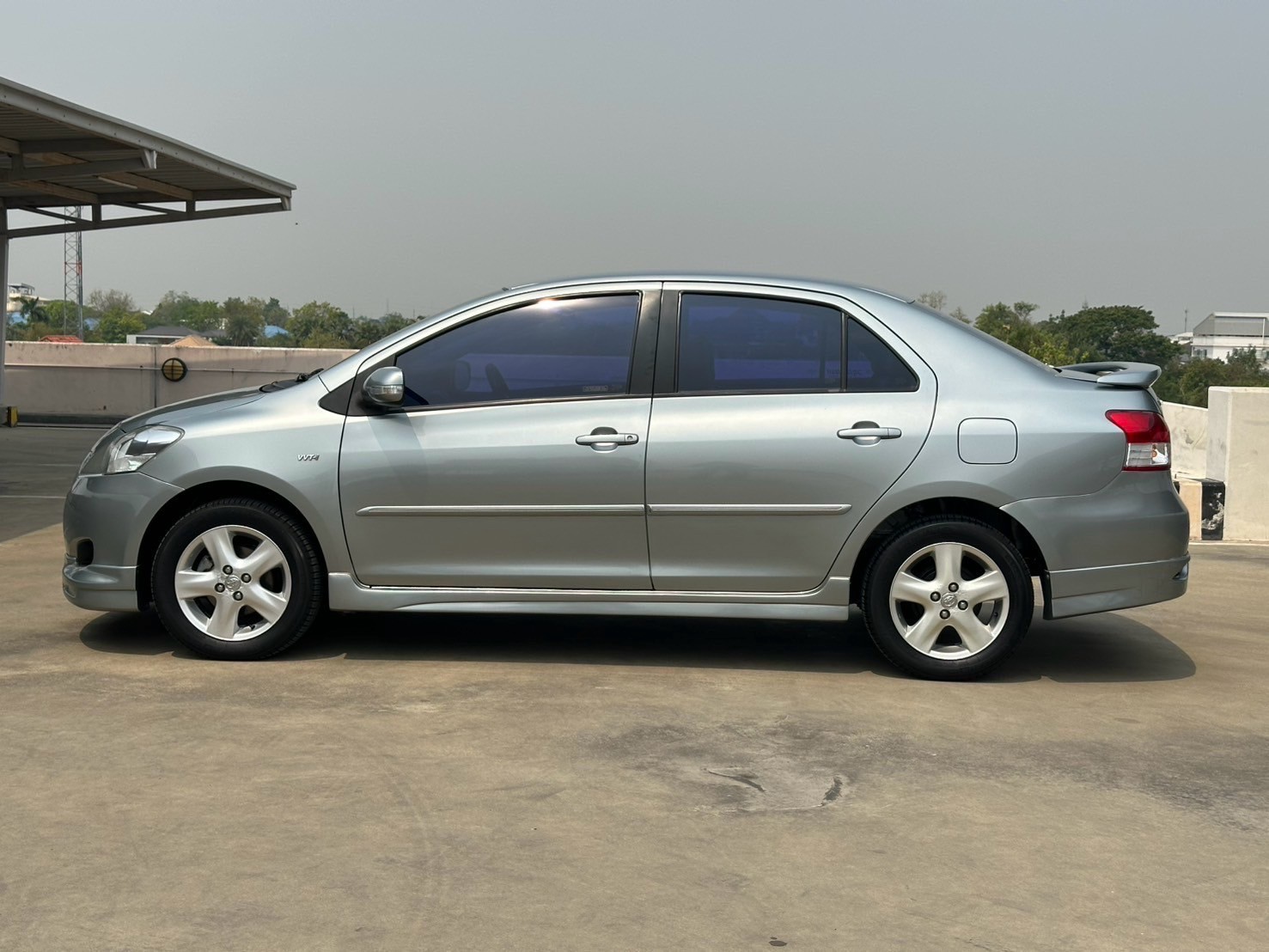 2008 Toyota Vios สีเทา (รูปที่ 6)