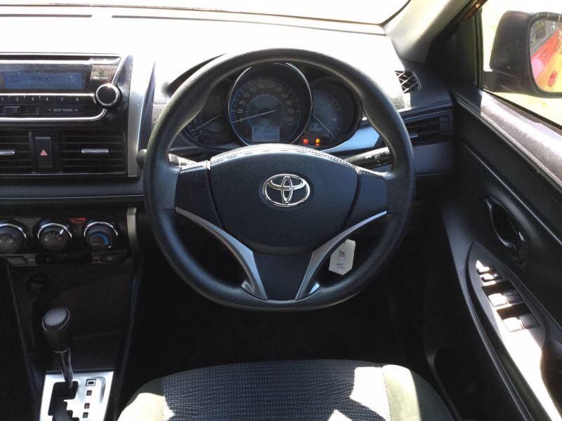 Toyota Vios ปี 2015 สีแดง (รูปที่ 15)