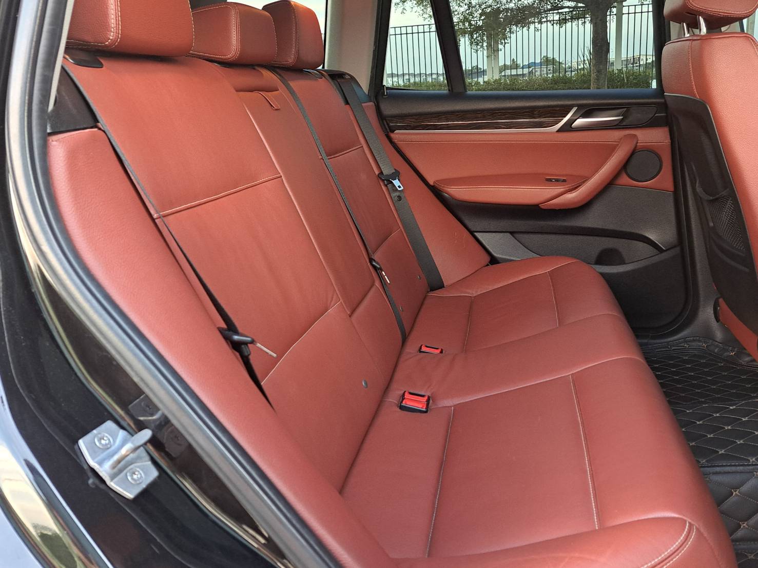 BMW X3D F25 2.0 HIGHLINE เครื่องดีเซล เบาะแดง ฝาท้ายไฟฟ้า เครื่องTWINTORBOแล้ว (รูปที่ 14)