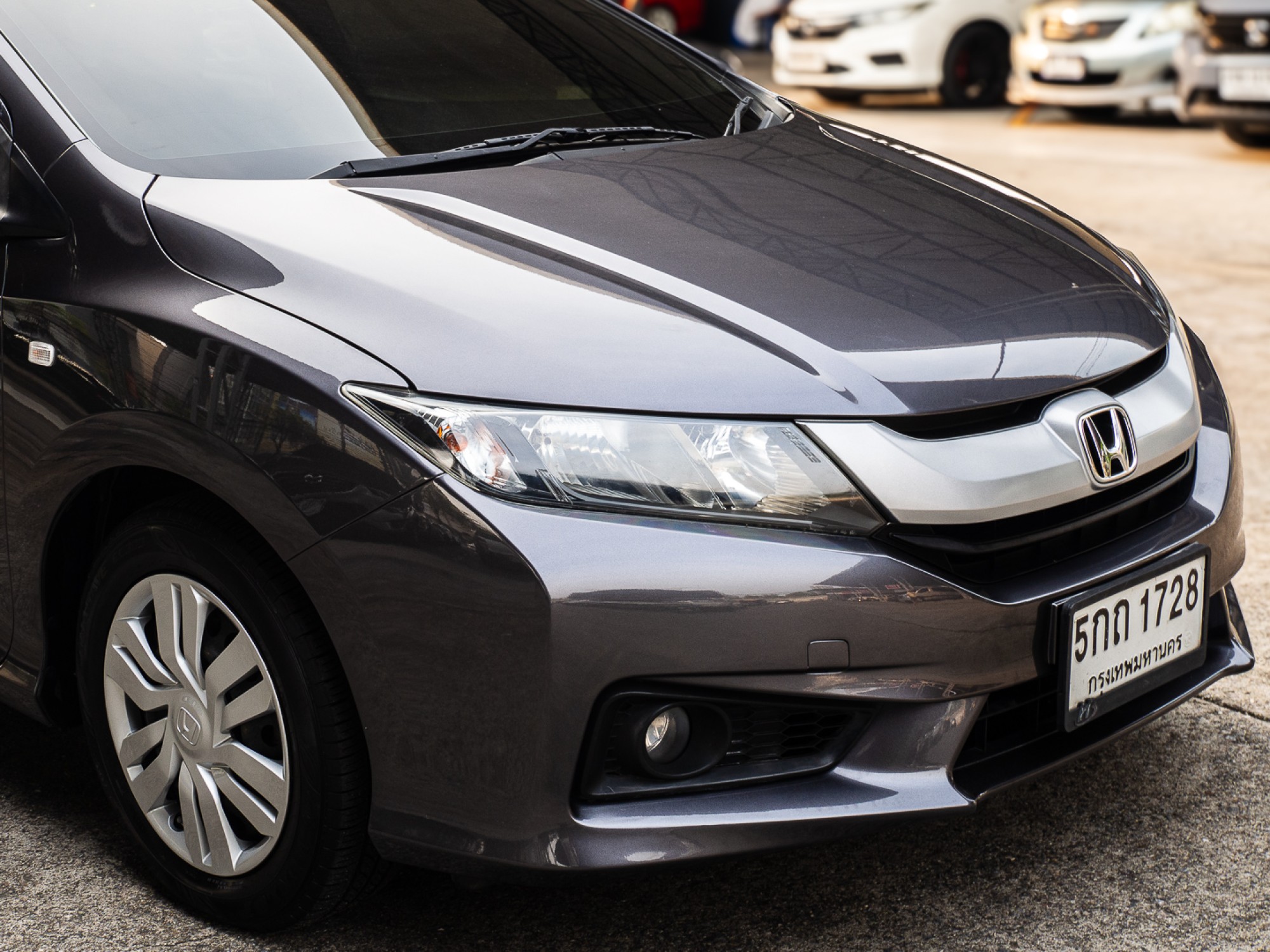 2016 Honda City สีเทา (รูปที่ 15)