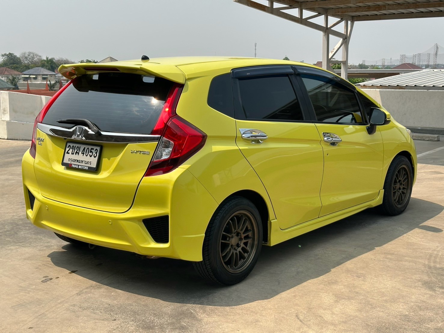 2015 Honda Jazz GK สีเหลือง (รูปที่ 7)