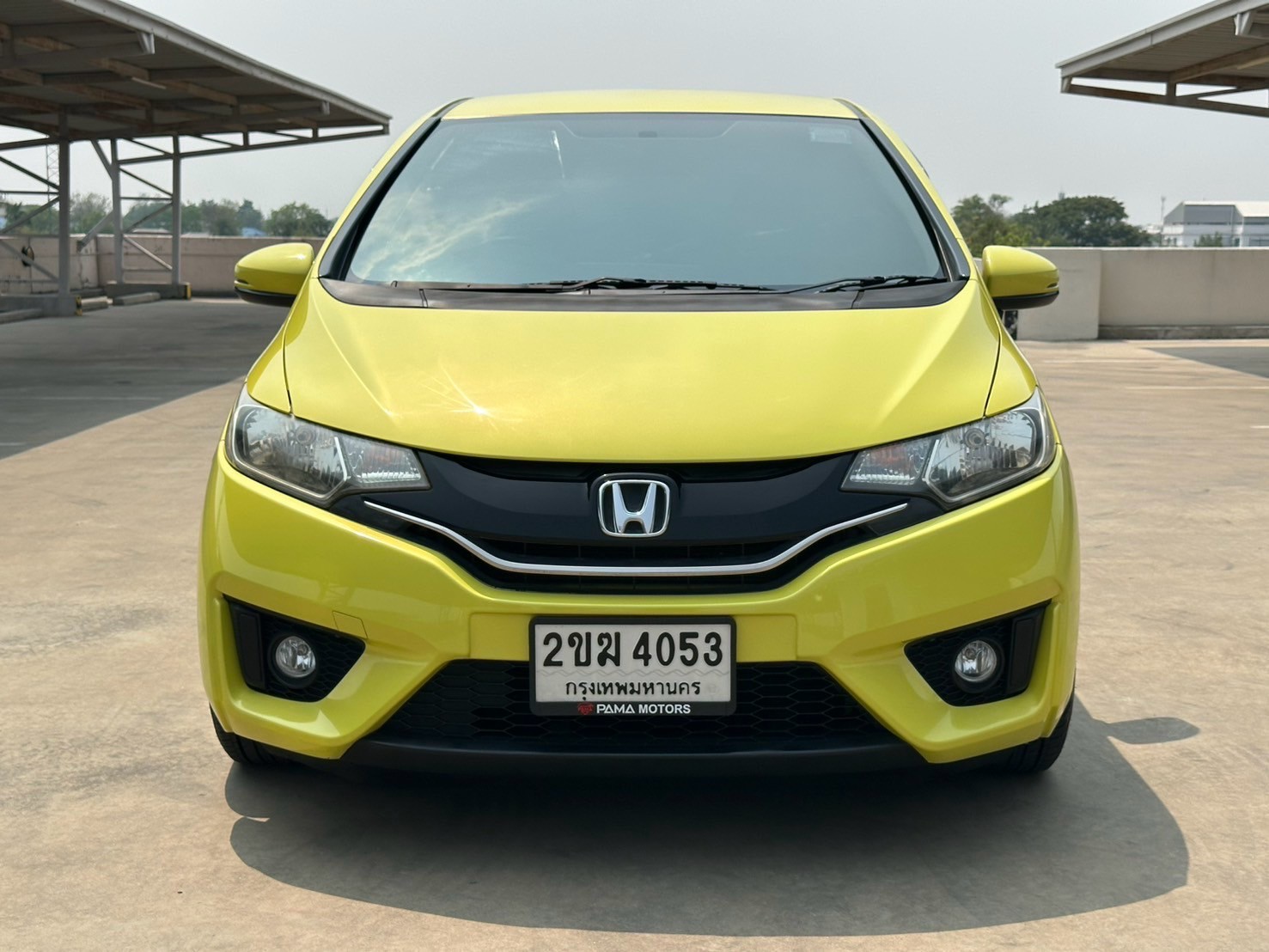 2015 Honda Jazz GK สีเหลือง (รูปที่ 4)