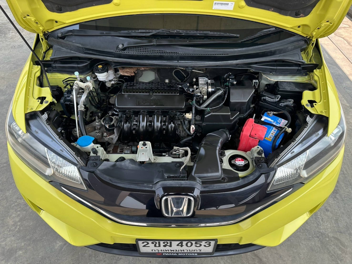 2015 Honda Jazz GK สีเหลือง (รูปที่ 19)