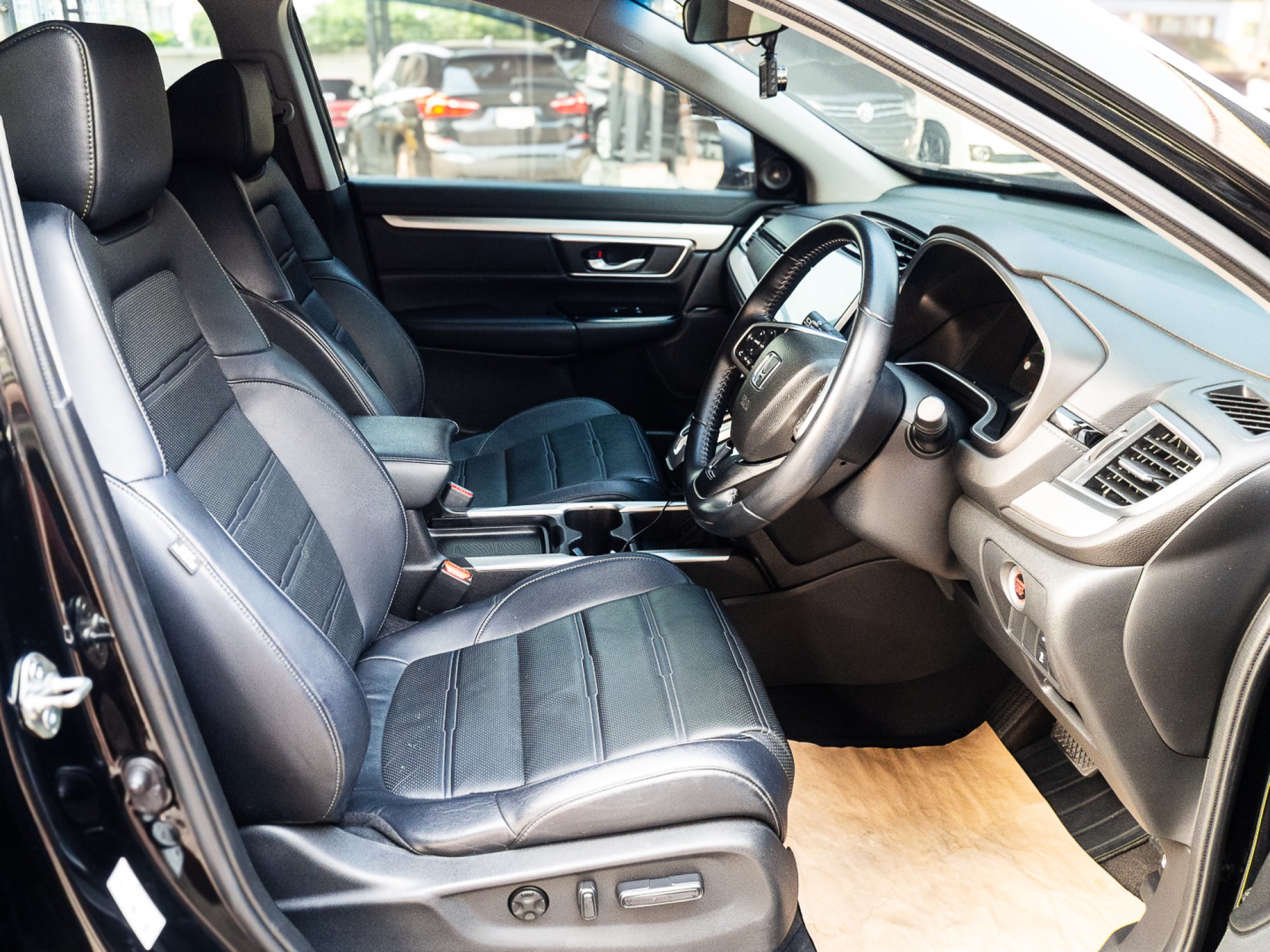 2019 Honda CR-V สีดำ (รูปที่ 8)