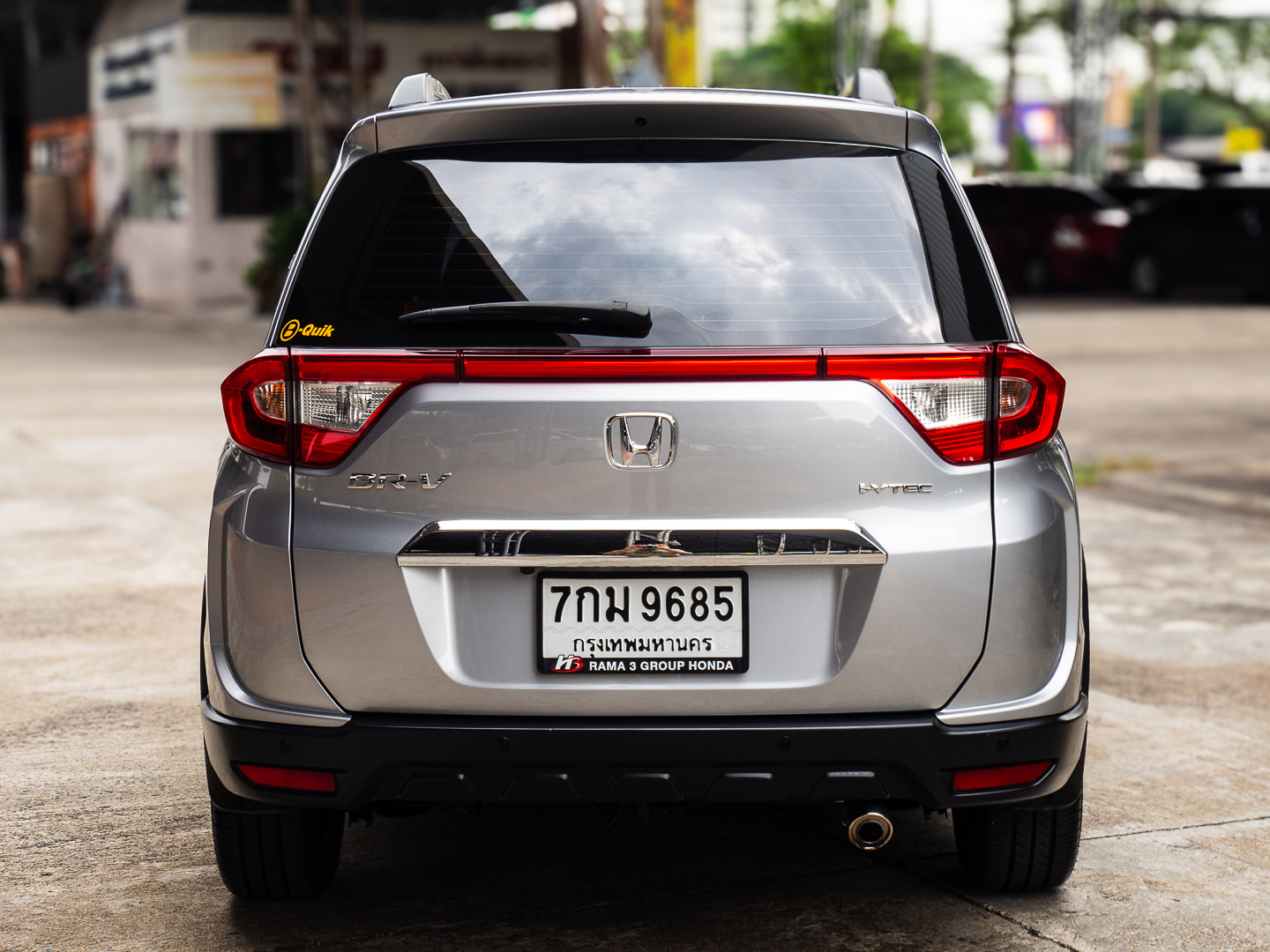 2018 Honda BR-V สีเงิน (รูปที่ 6)