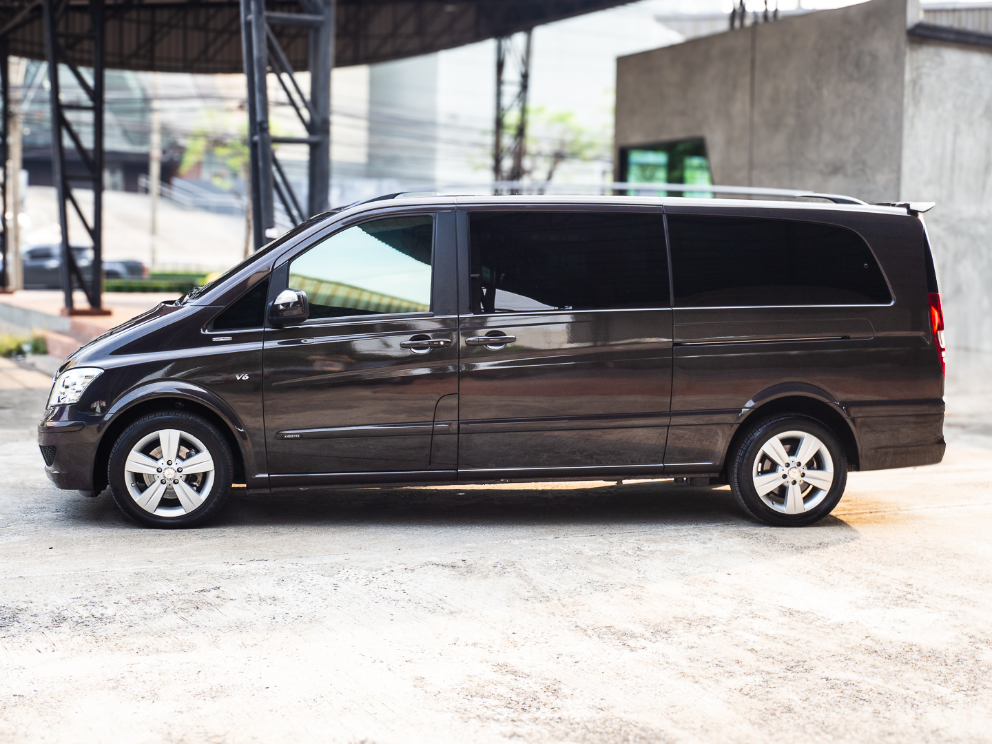 2012 Mercedes-Benz VIANO สีน้ำตาล (รูปที่ 4)