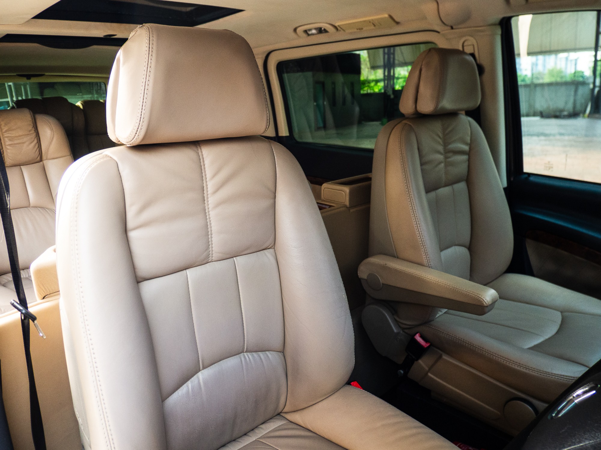 2012 Mercedes-Benz VIANO สีน้ำตาล (รูปที่ 11)
