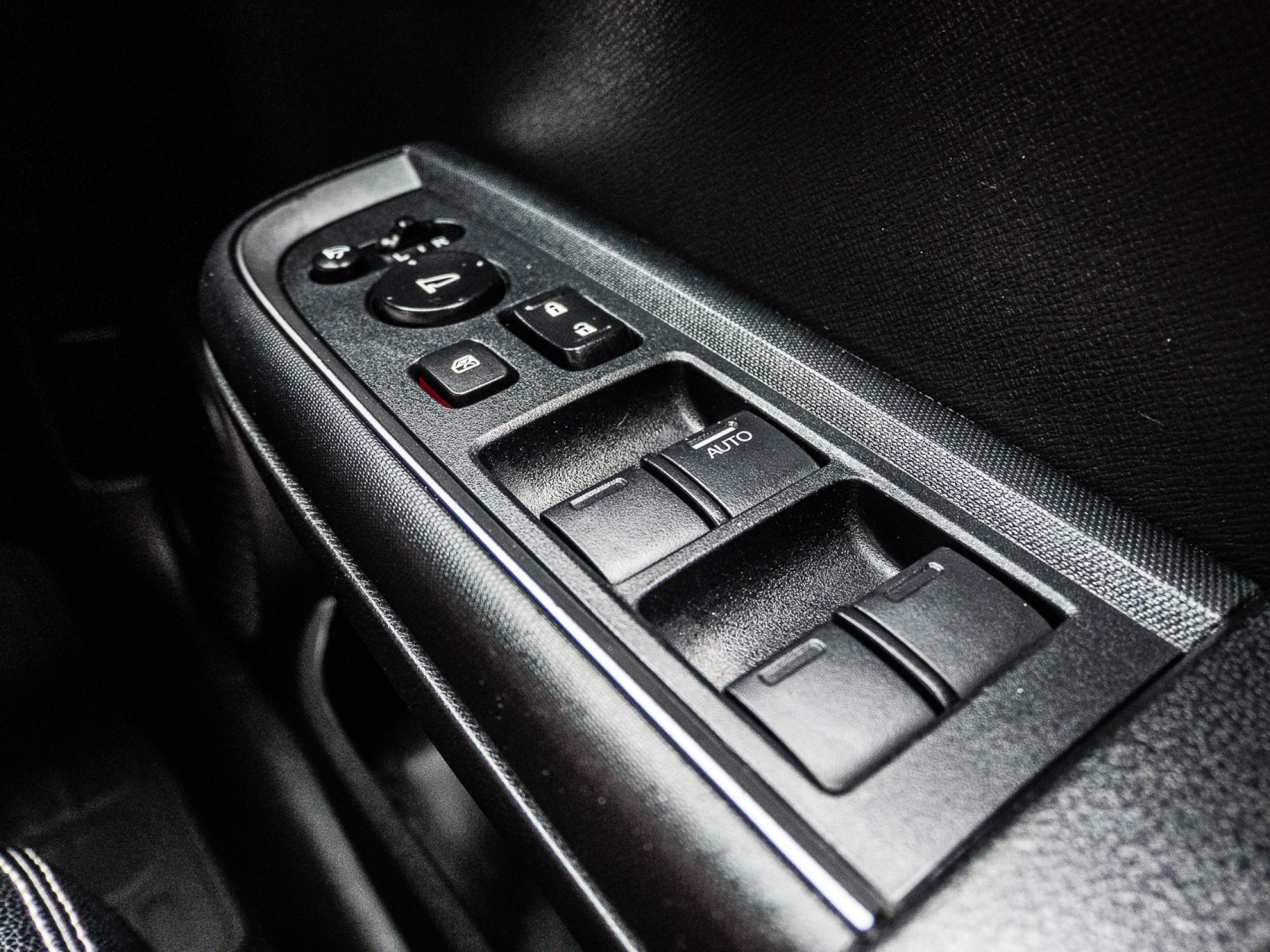 HONDA BR-V 1.5V+ (รูปที่ 27)