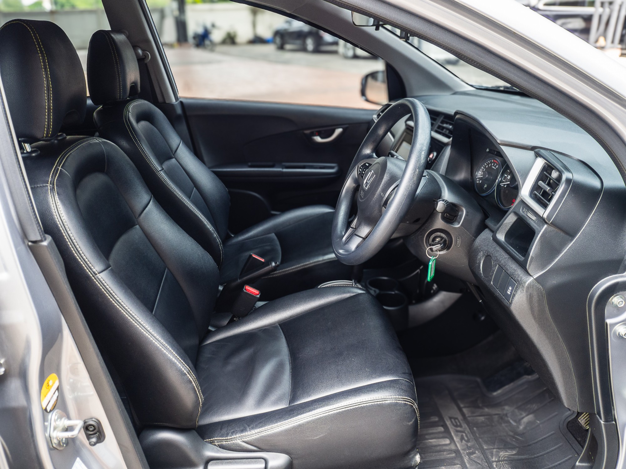 HONDA BR-V 1.5V+ (รูปที่ 10)