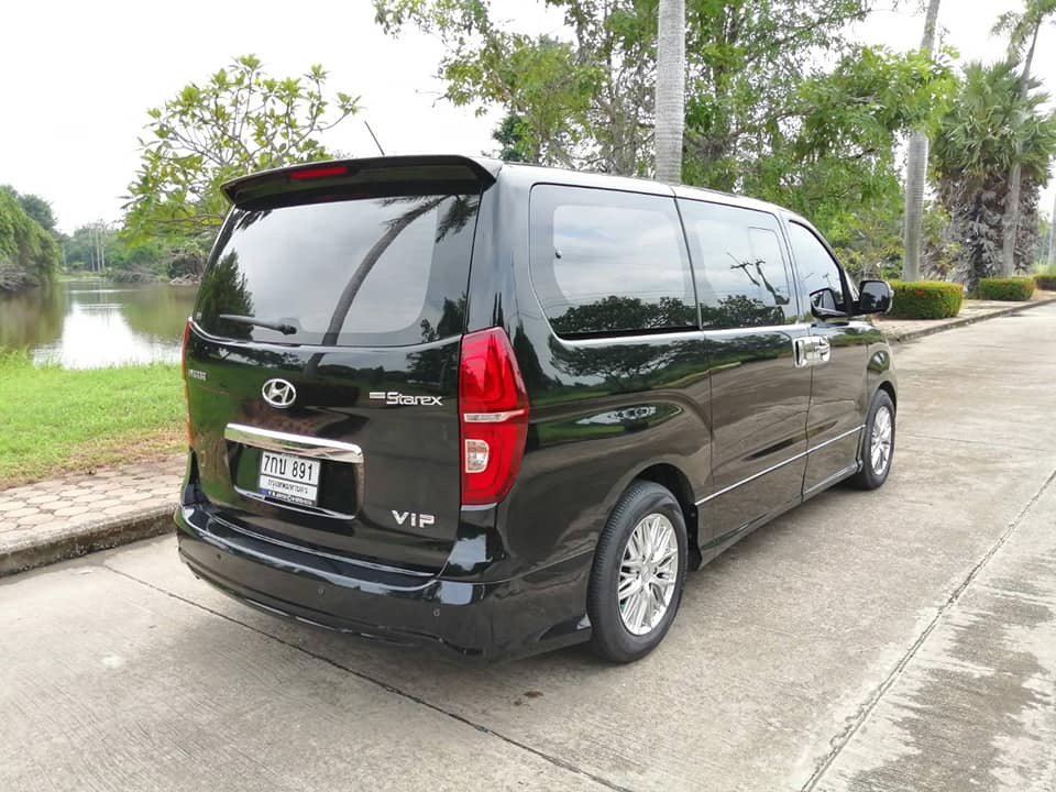 Hyundai Grand Starex ปี 2018 สีดำ (รูปที่ 7)
