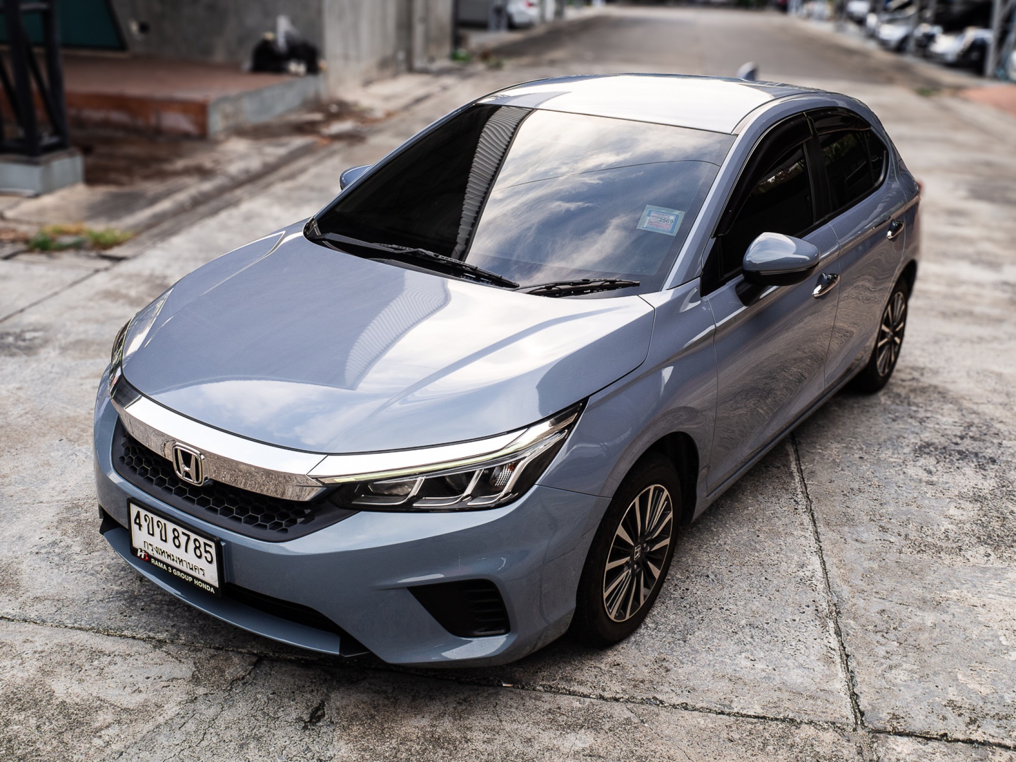 2023 Honda City Hatchback สีเทา (รูปที่ 4)