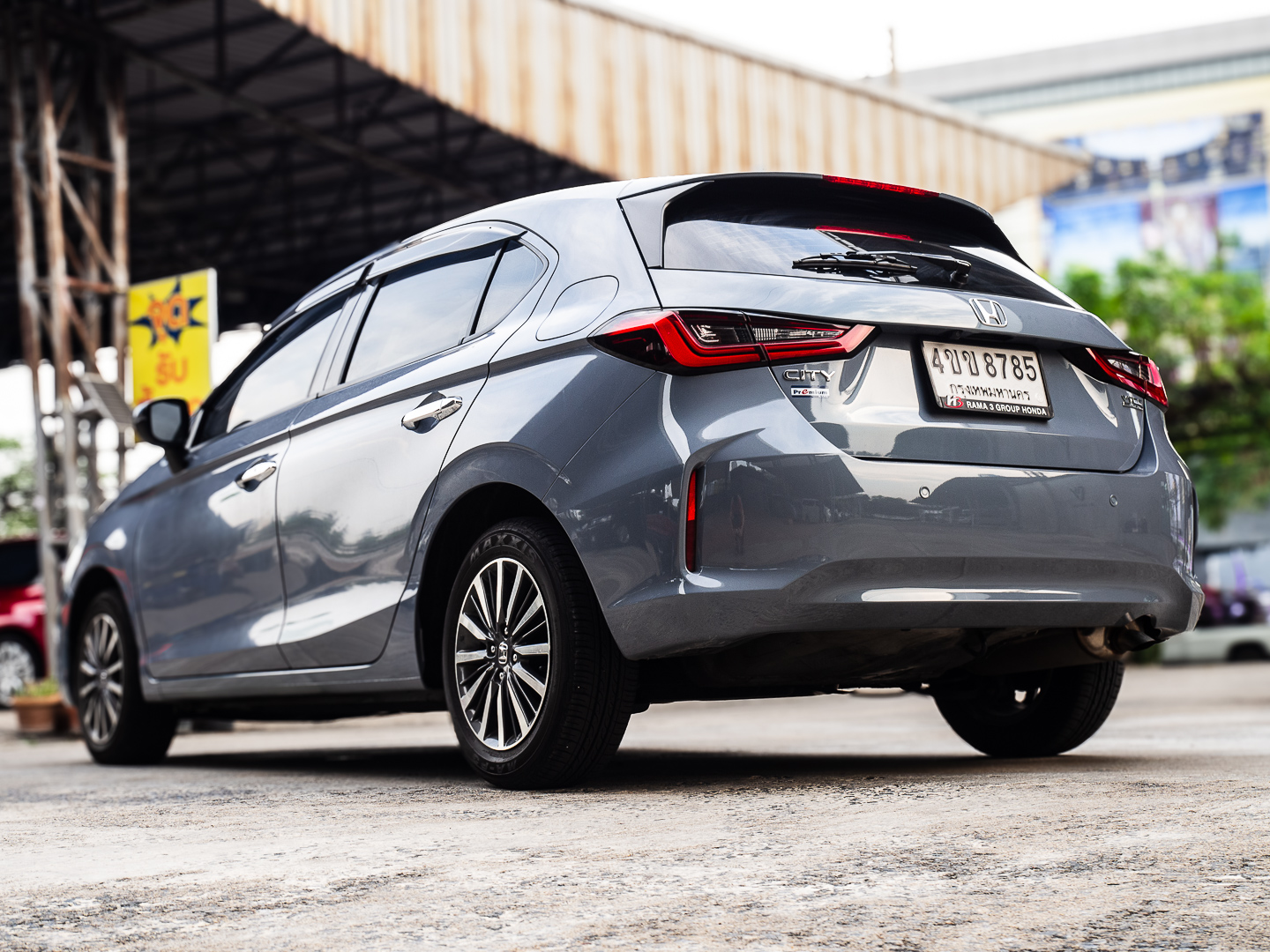 2023 Honda City Hatchback สีเทา (รูปที่ 6)