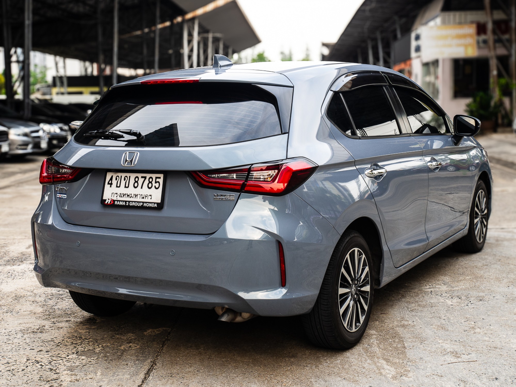 2023 Honda City Hatchback สีเทา (รูปที่ 8)