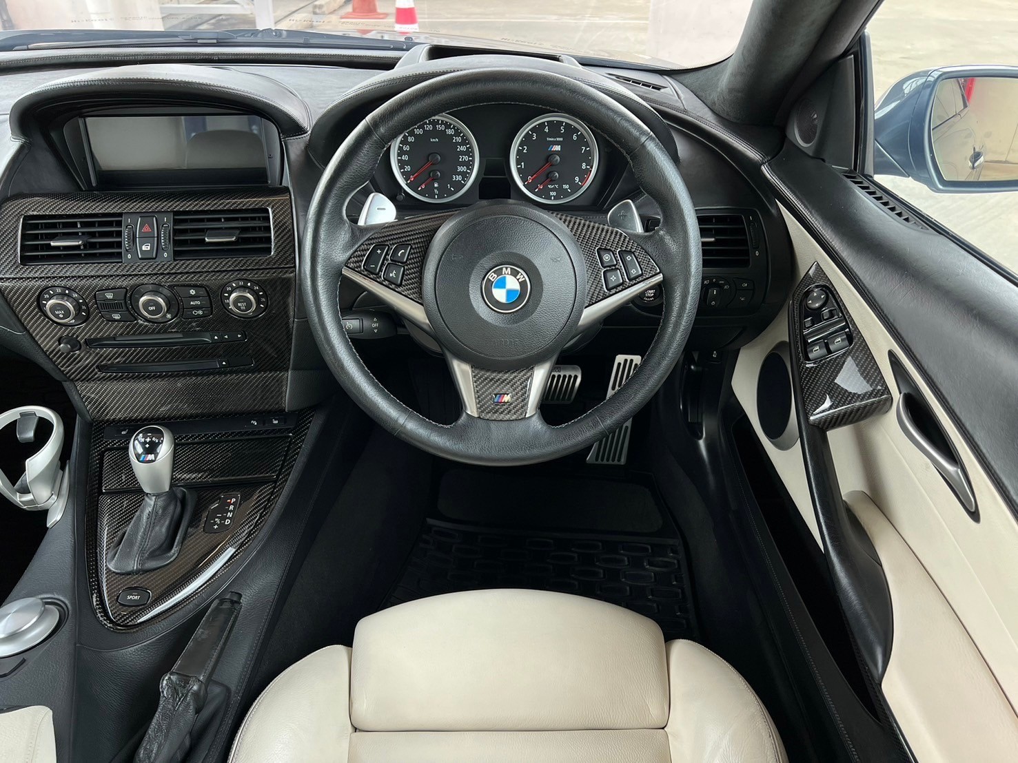 2008 BMW 6 Series Gen1 E63 650Ci สีเทา (รูปที่ 17)