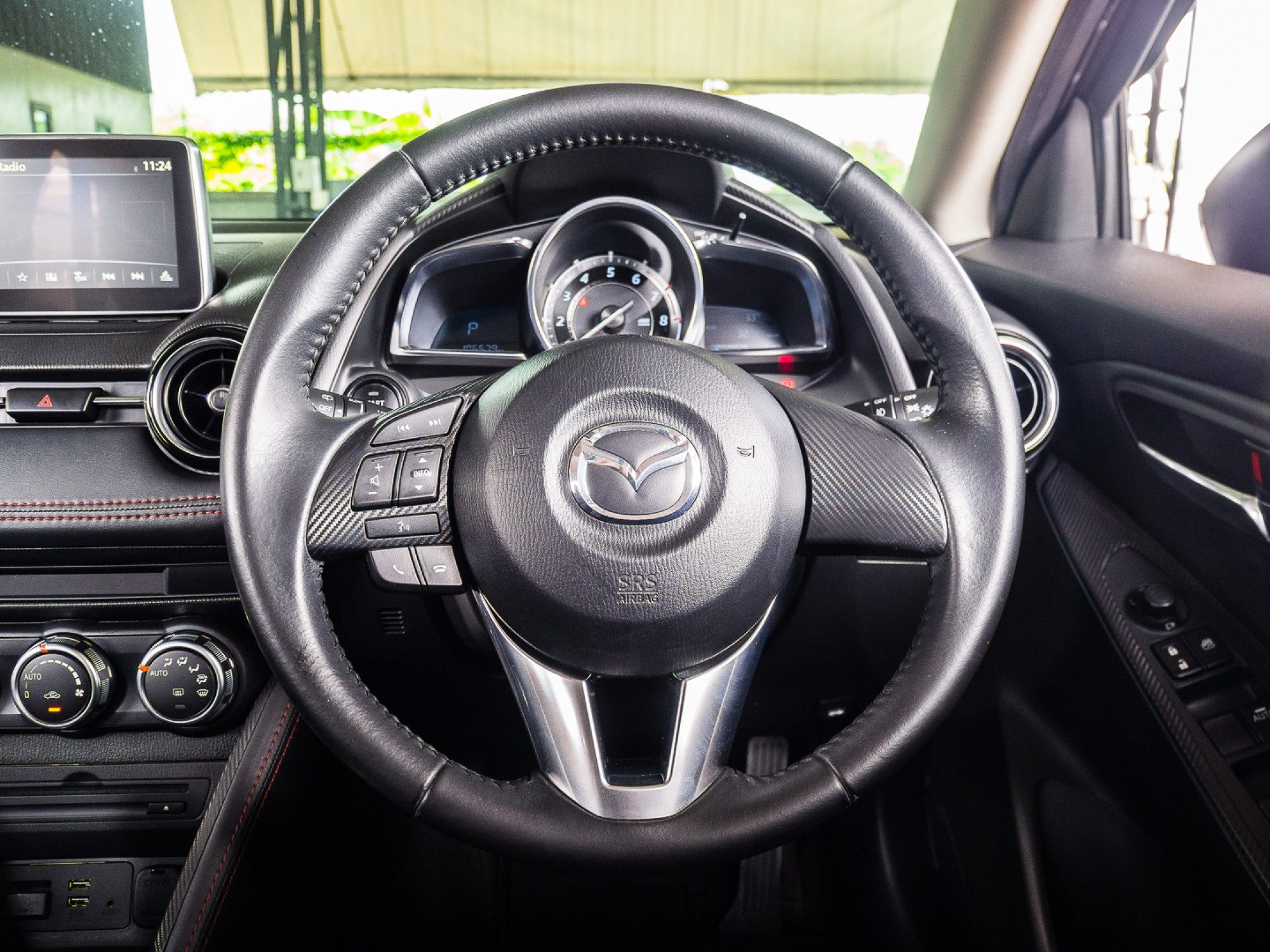 2017 Mazda 2 Hatchback (5 ประตู) สีน้ำตาล (รูปที่ 19)